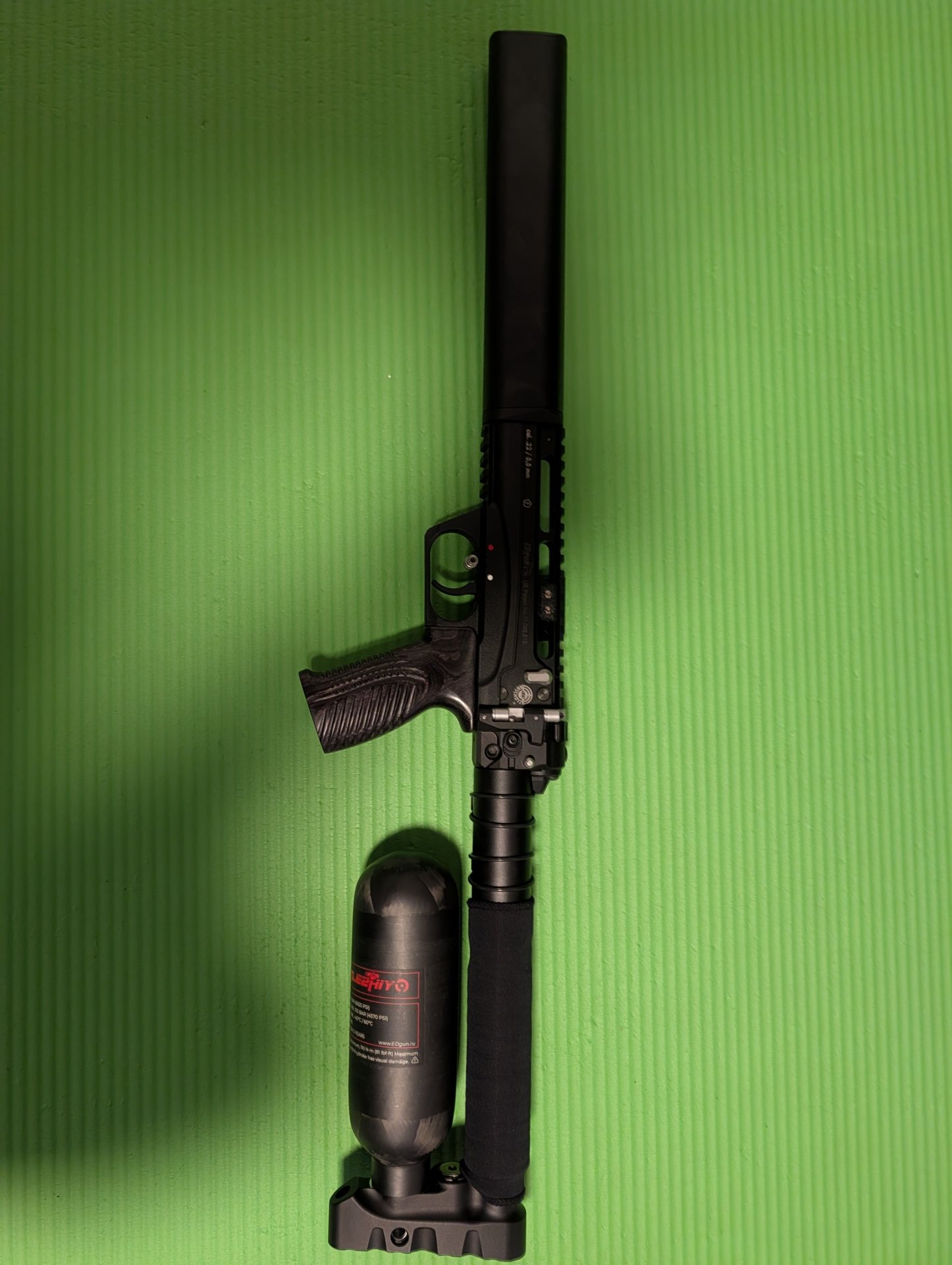 Edgun Leishy 2 5.5mm/.22 mit Zubehör – Bild 2