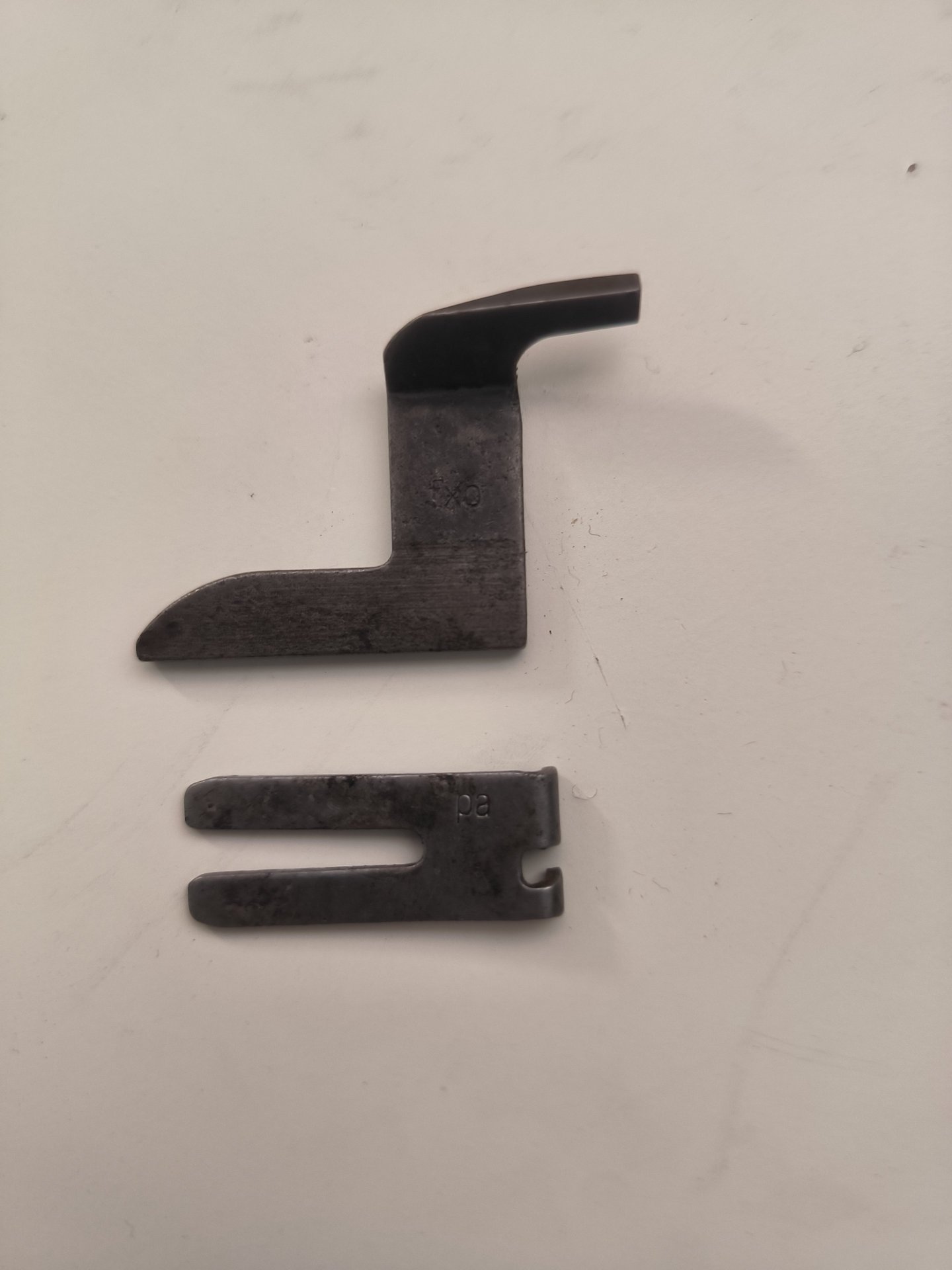 Stg44/Mp44 Kleinteile vom Griffstück fxo u. pa gestempelt – Bild 2