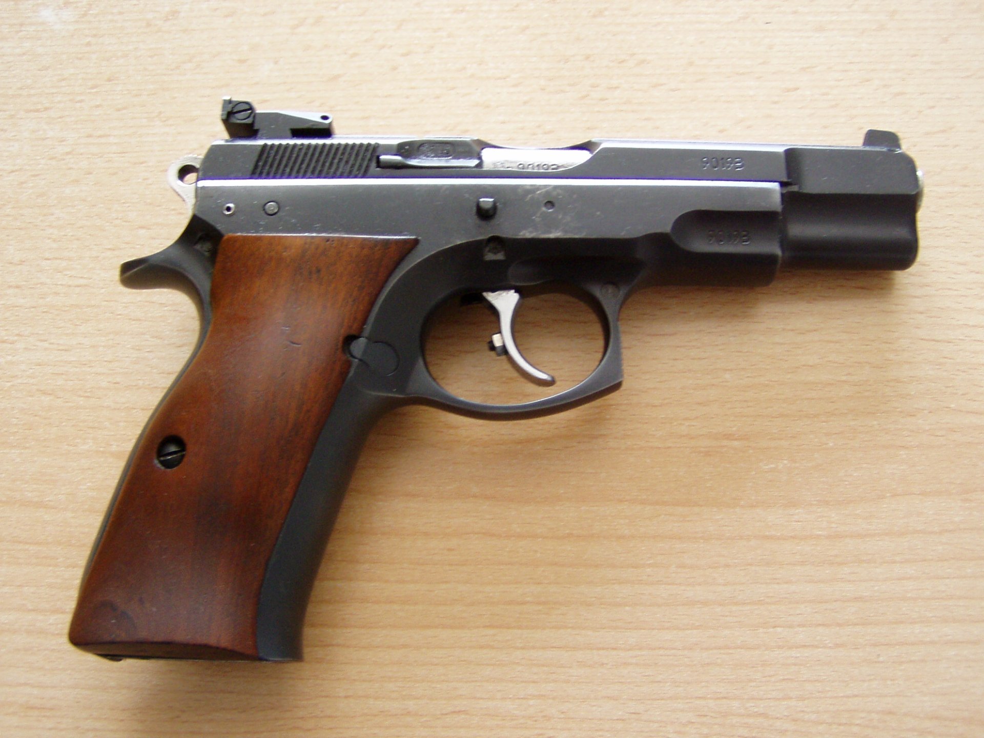 Brünner CZ 75 Kal.9mm Luger, Top Zustand – Bild 2
