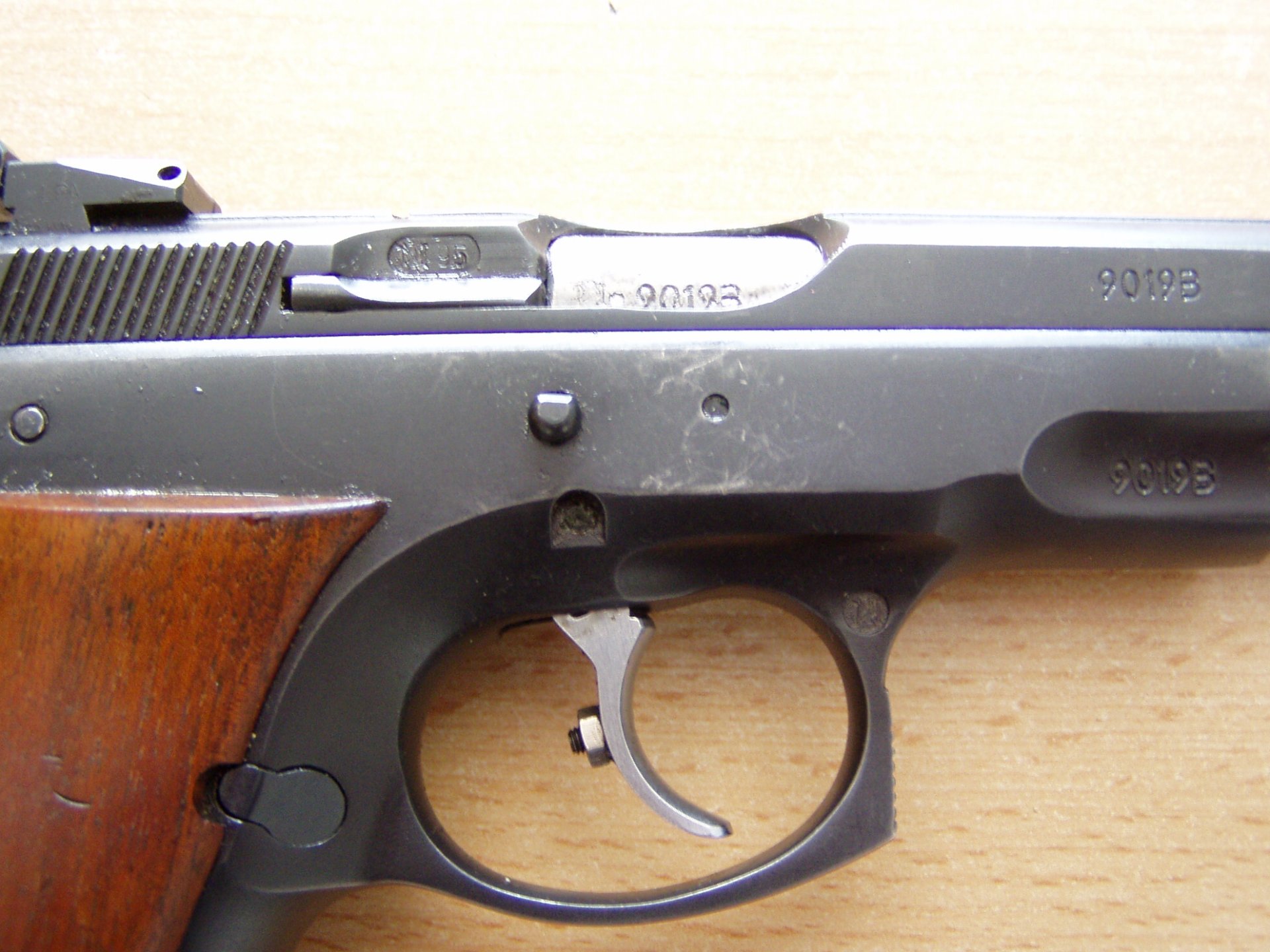 Brünner CZ 75 Kal.9mm Luger, Top Zustand – Bild 5