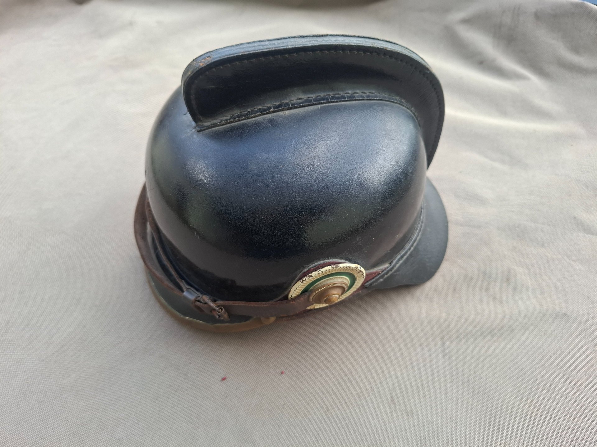 Sachsen Lederhelm Pickelhaube Stahlhelm Feuerwehr – Bild 1