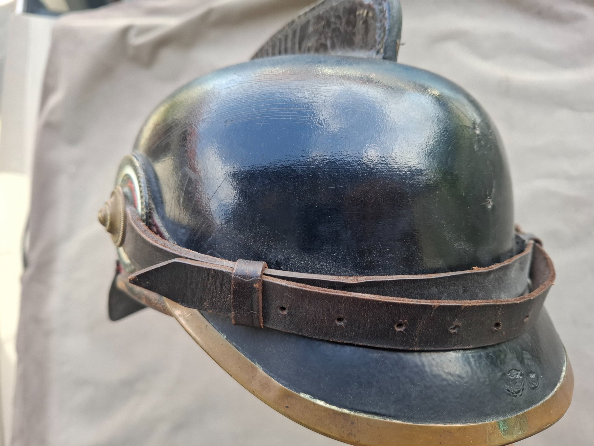 Sachsen Lederhelm Pickelhaube Stahlhelm Feuerwehr – Bild 8