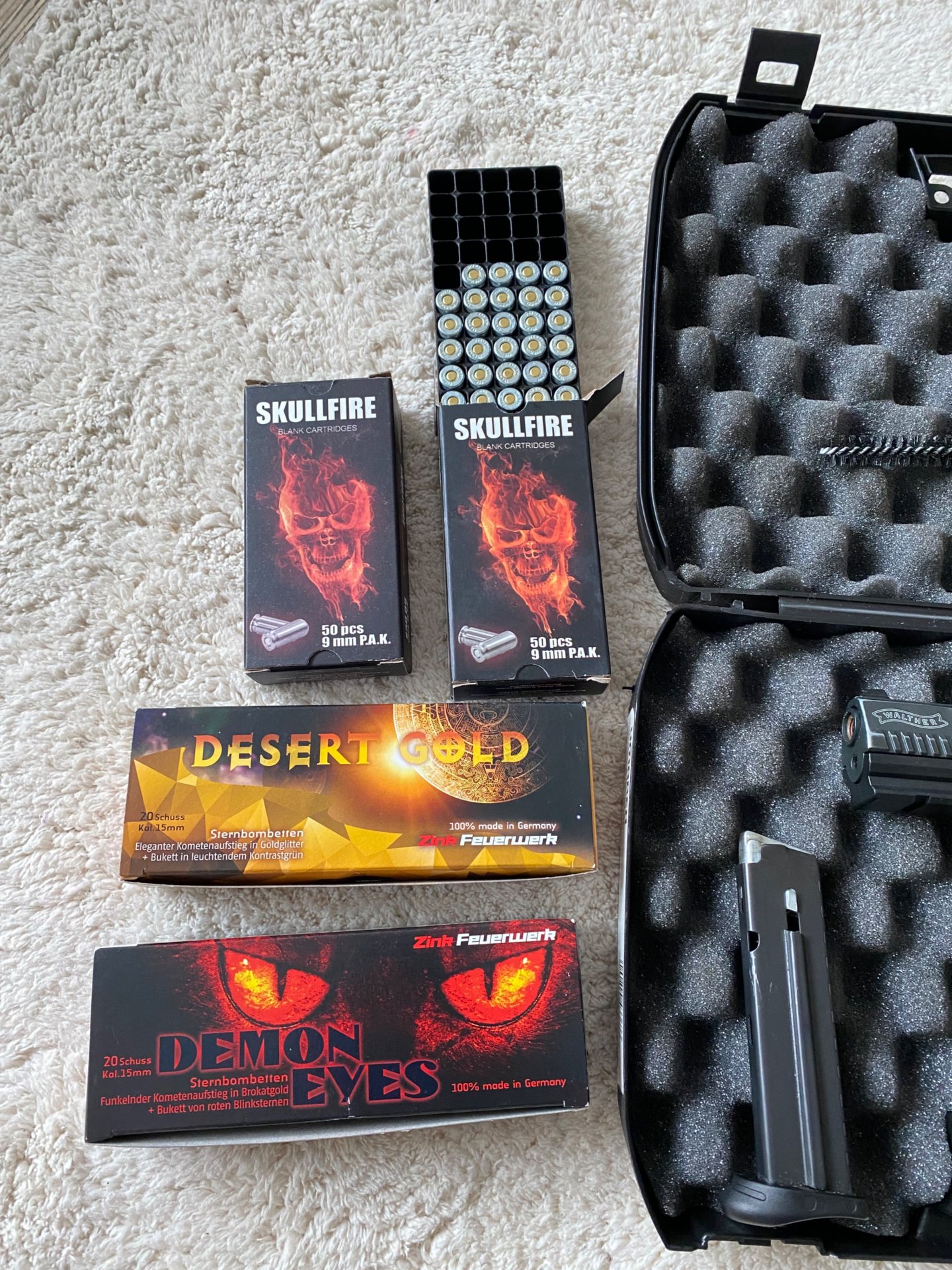 Walther P22 P.A.K 9mm Schreckschuss mit Munition und Feuerwerk – Bild 2