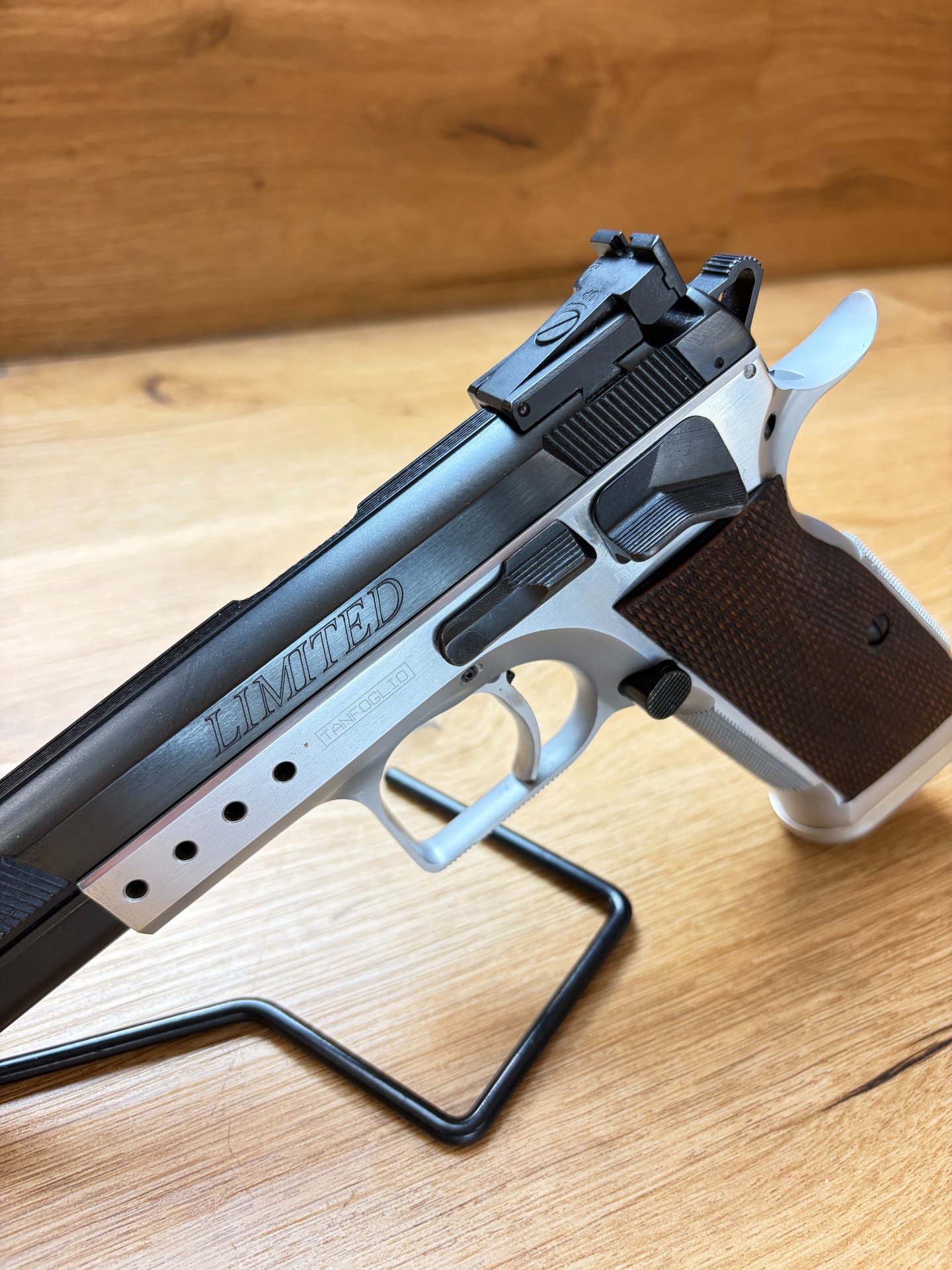 Pistole Tanfoglio LIMITED Kal. 9mm luger 5" ++ TOP ZUSTAND ++ – Bild 2