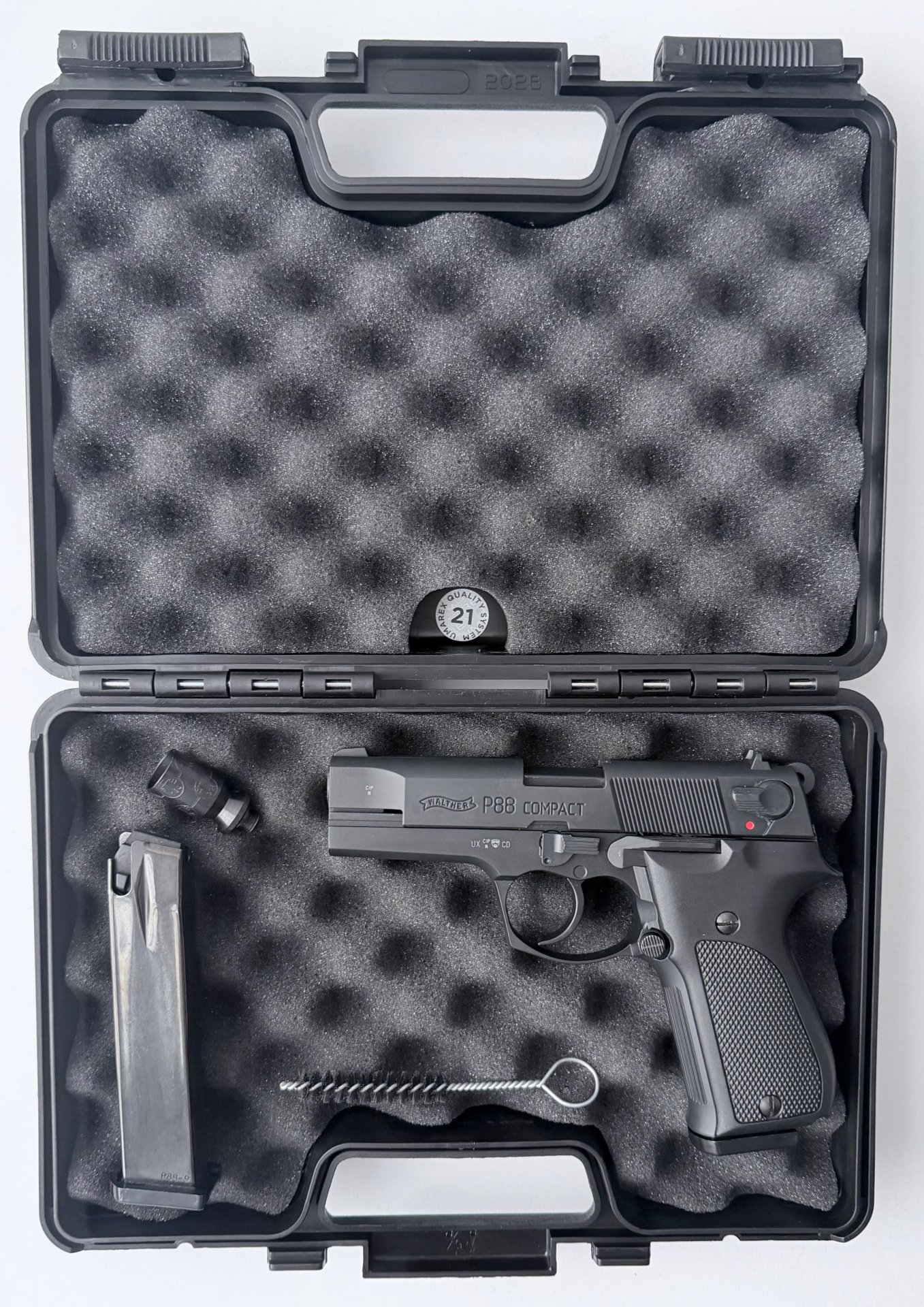 Umarex Walther P88 Compact 9mm P.A.K. Black + 2. Magazin – Bild 1