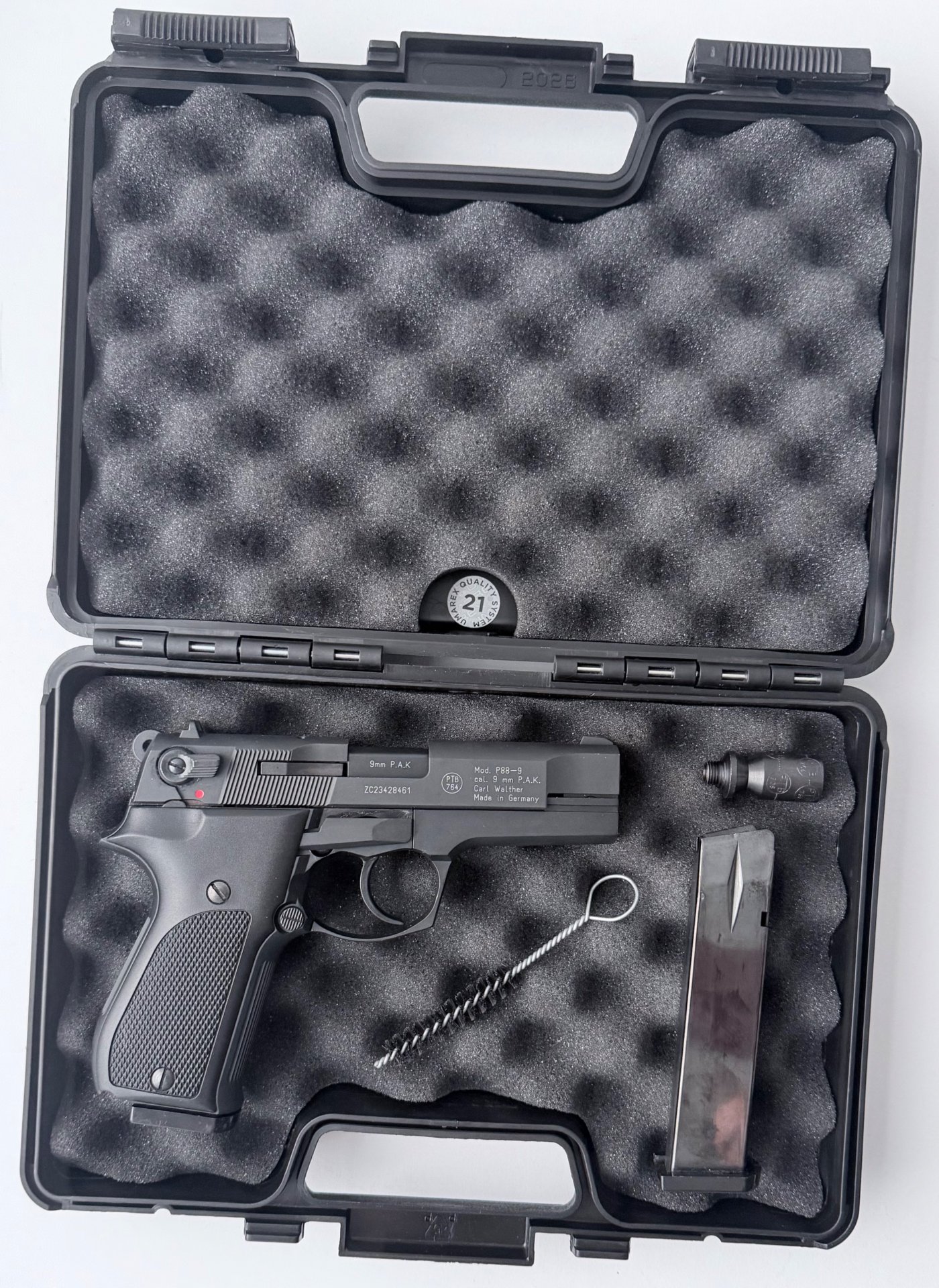 Umarex Walther P88 Compact 9mm P.A.K. Black + 2. Magazin – Bild 2