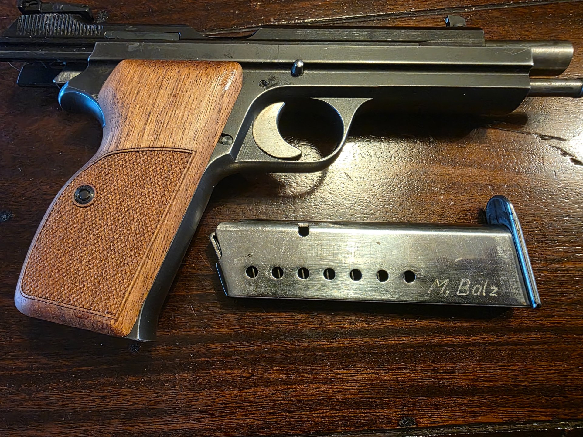 SIG 2104-4 vom BGS als Sportpistole – Bild 10