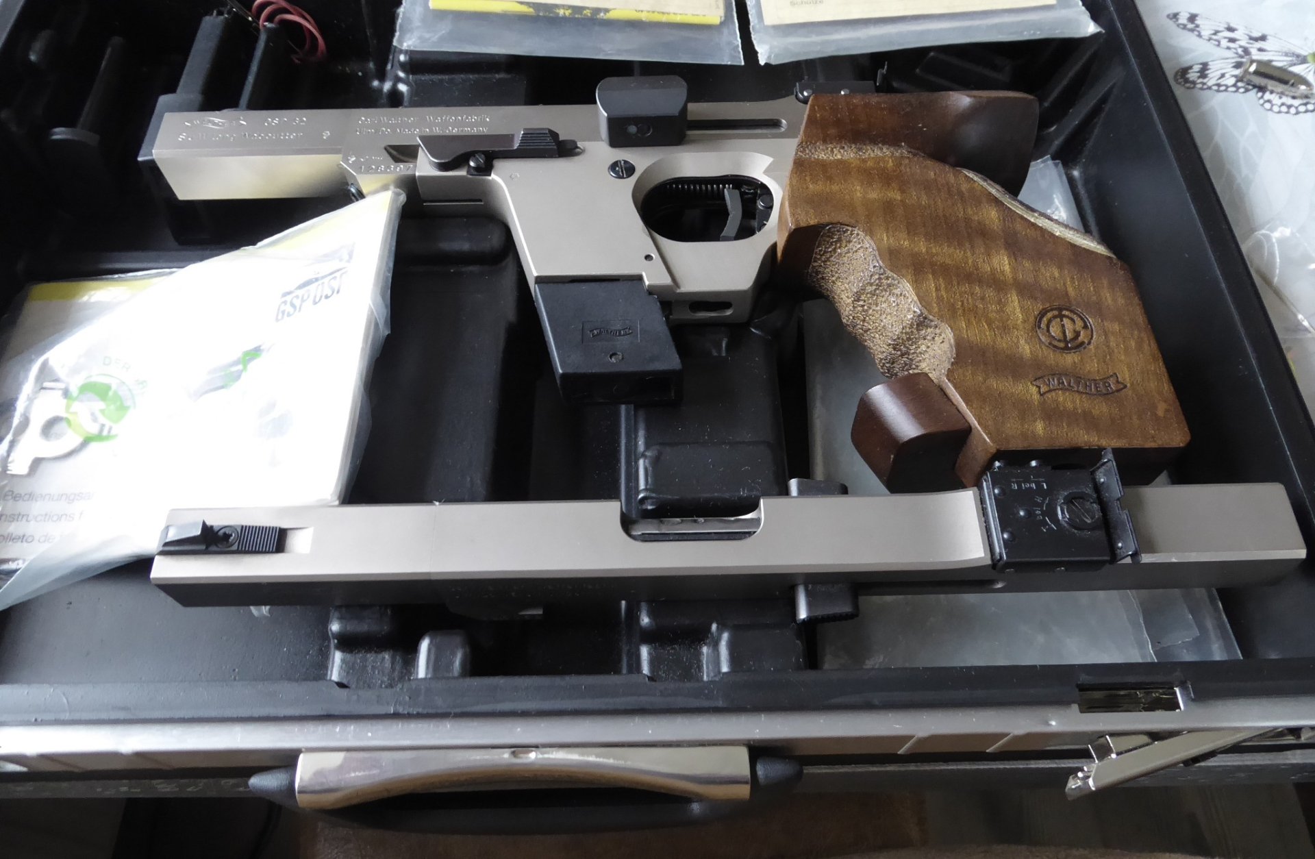 Walther GSP Kaliber .32 S&W WC mit Wechselsystem .22 lr. im original Koffer – Bild 3