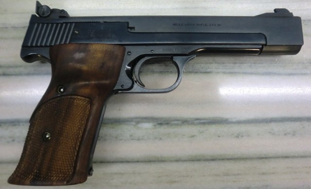 S&W Sportpistole M41 .22 lfB – Bild 2