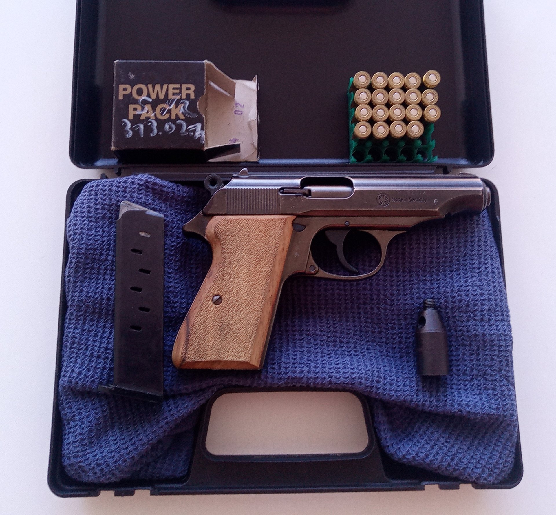 Walther PP PTB 620 Titanisiert (Beschuss KG / 1994) – Top Sammlerzustand im blauen Koffer + Becher – Bild 1