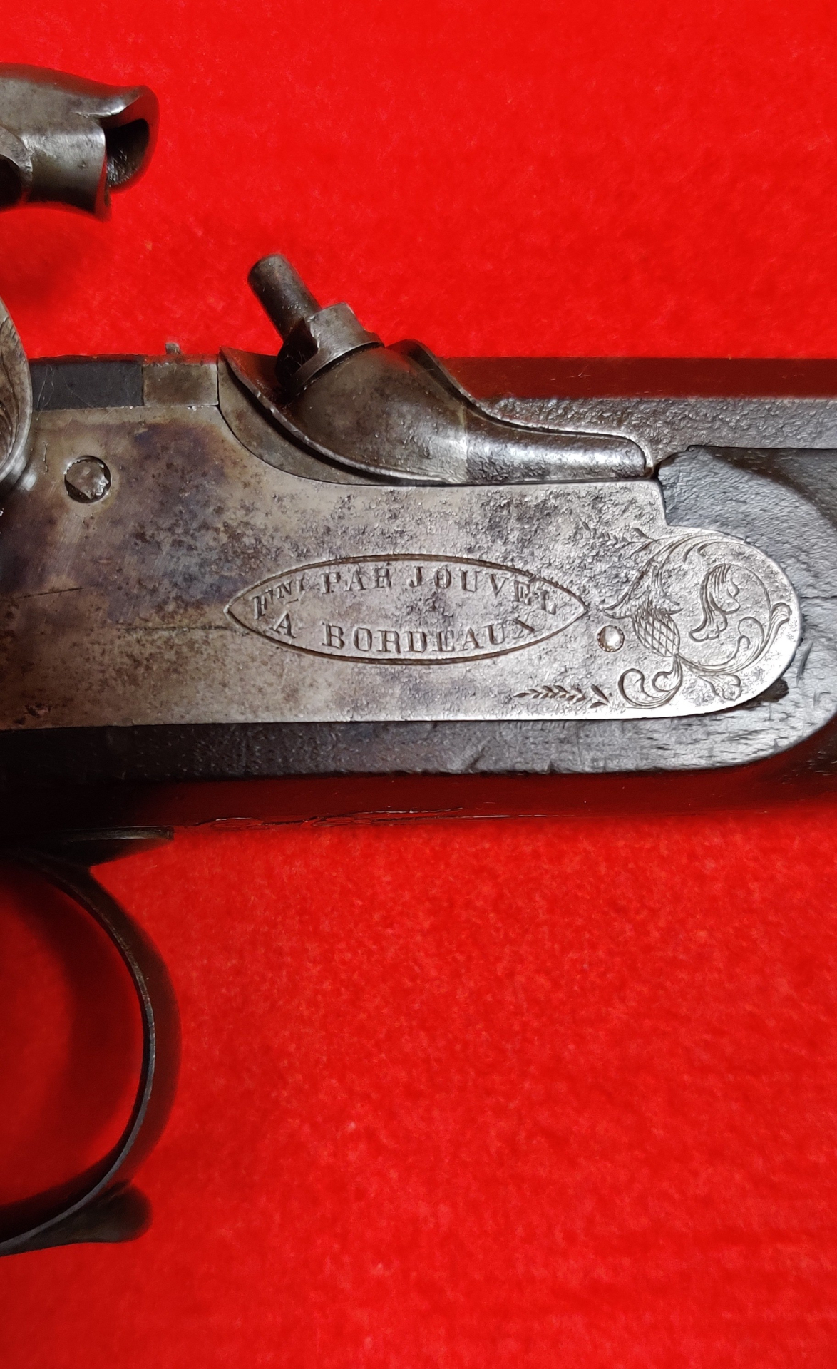 Originale alte französische Vorderlader-Duellpistole, Kal. 12mm, Percussion, Damast-Lauf mit Haarzüg – Bild 3