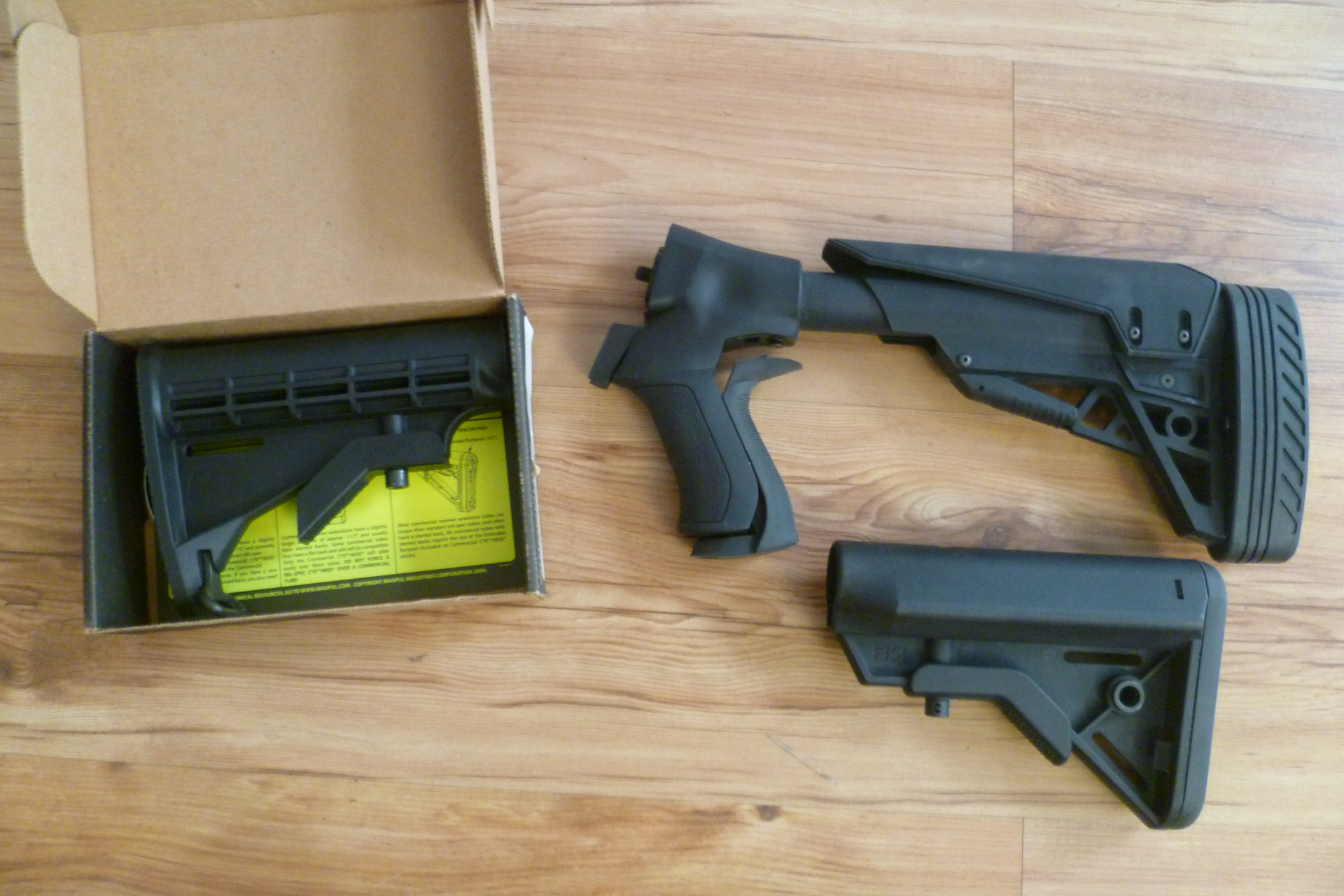 Konvolut Schubschaft, Hinterschaft, Magpul, ATI – Bild 1