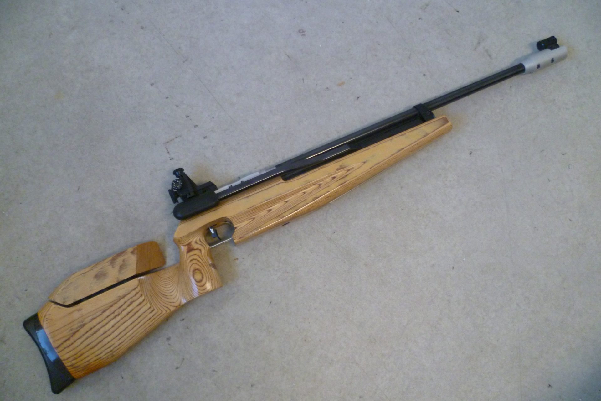 Match-Luftgewehr Feinwerkbau 600 – Bild 1