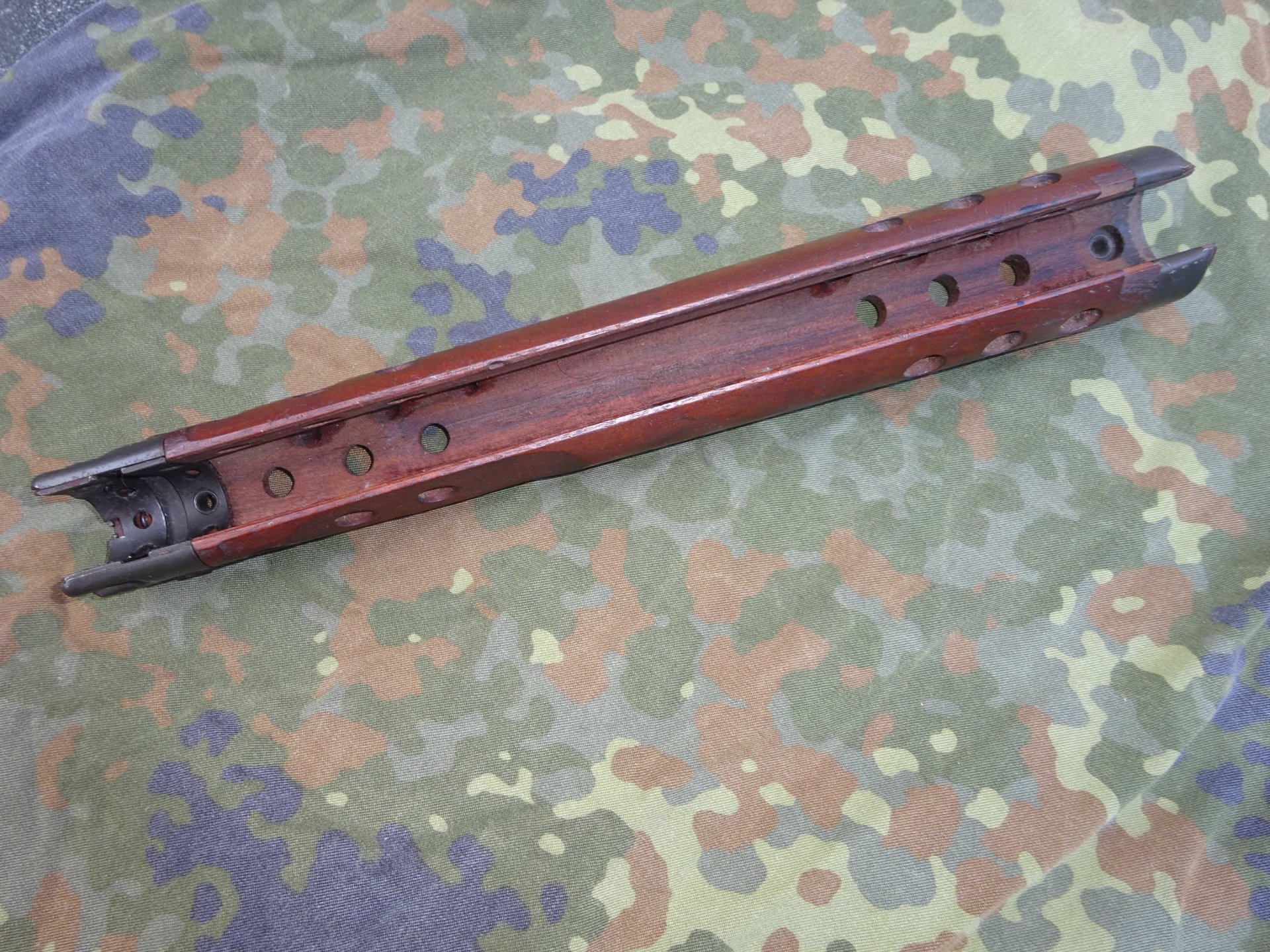 Orig. früher G3 Handschutz aus Holz – Bild 2