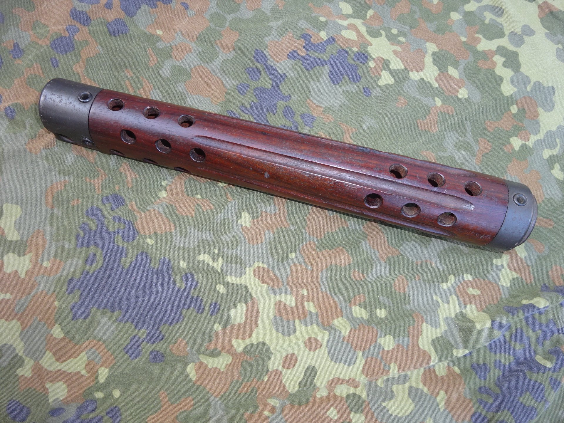 Orig. früher G3 Handschutz aus Holz – Bild 1