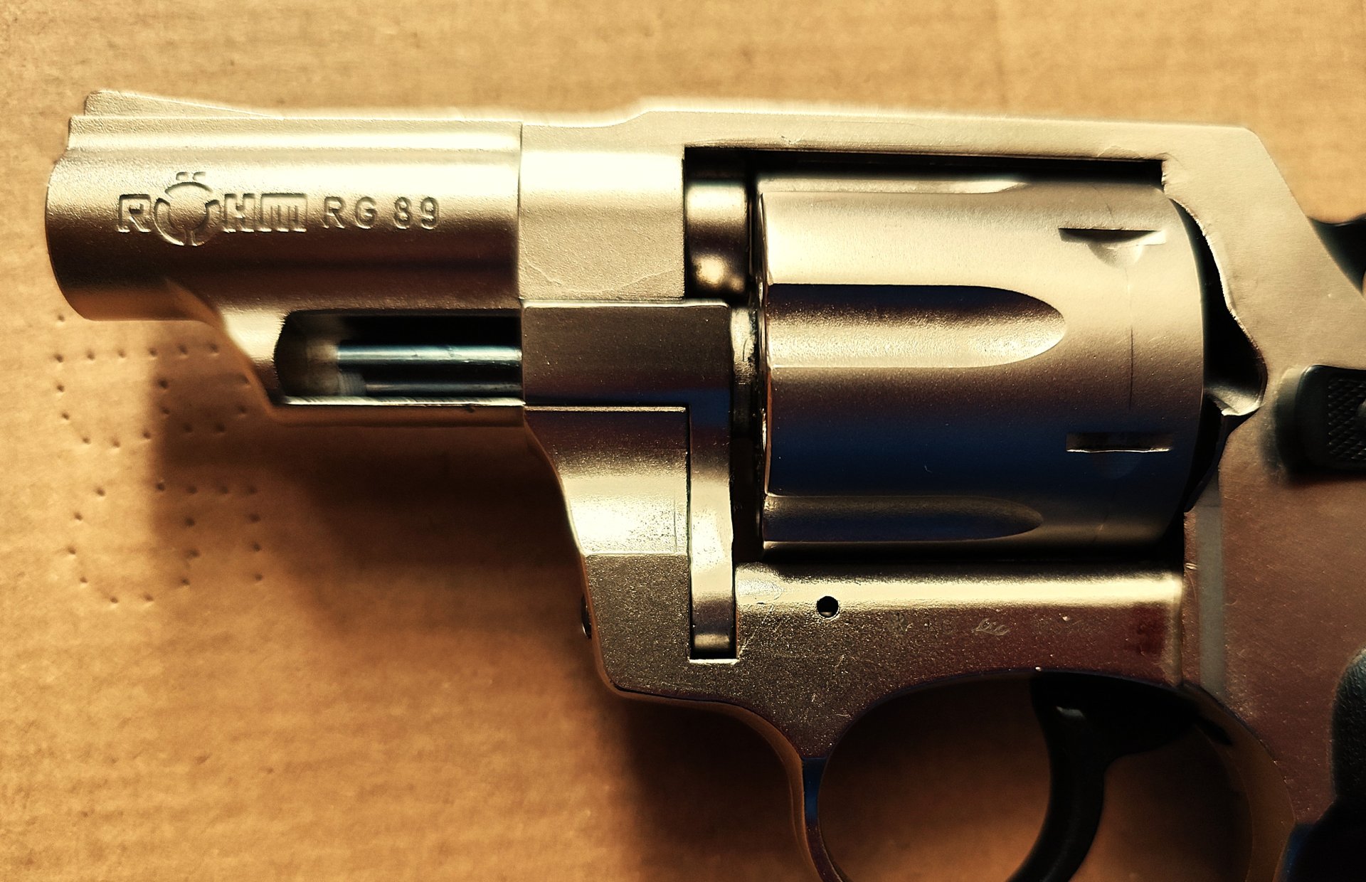 SRS Revolver Röhm RG - 89 Combat Schreckschuss cal. 9mm RK Knall 6-schüssig – Bild 4
