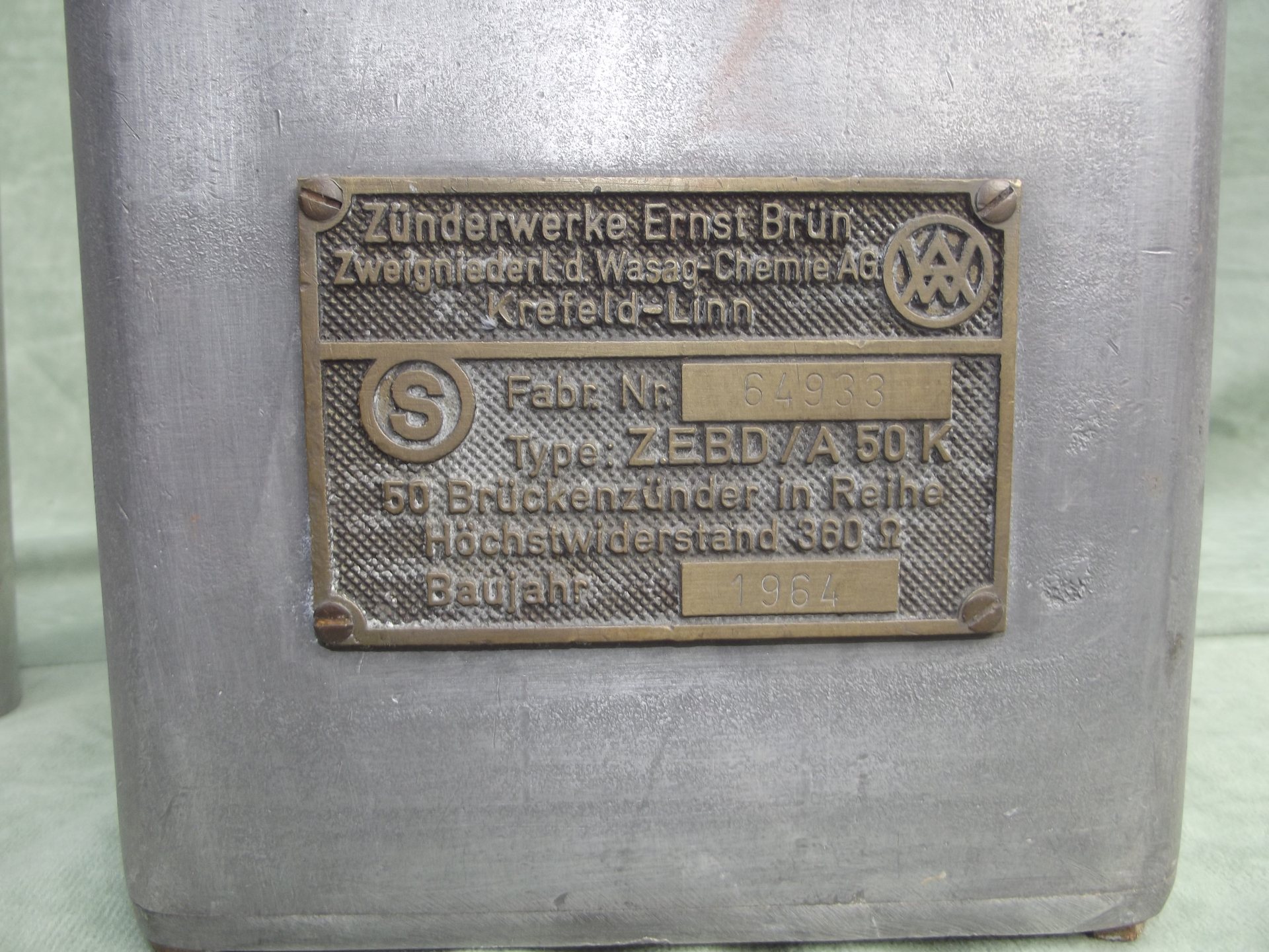 ''ZÜNDMASCHINE'' – Bild 2