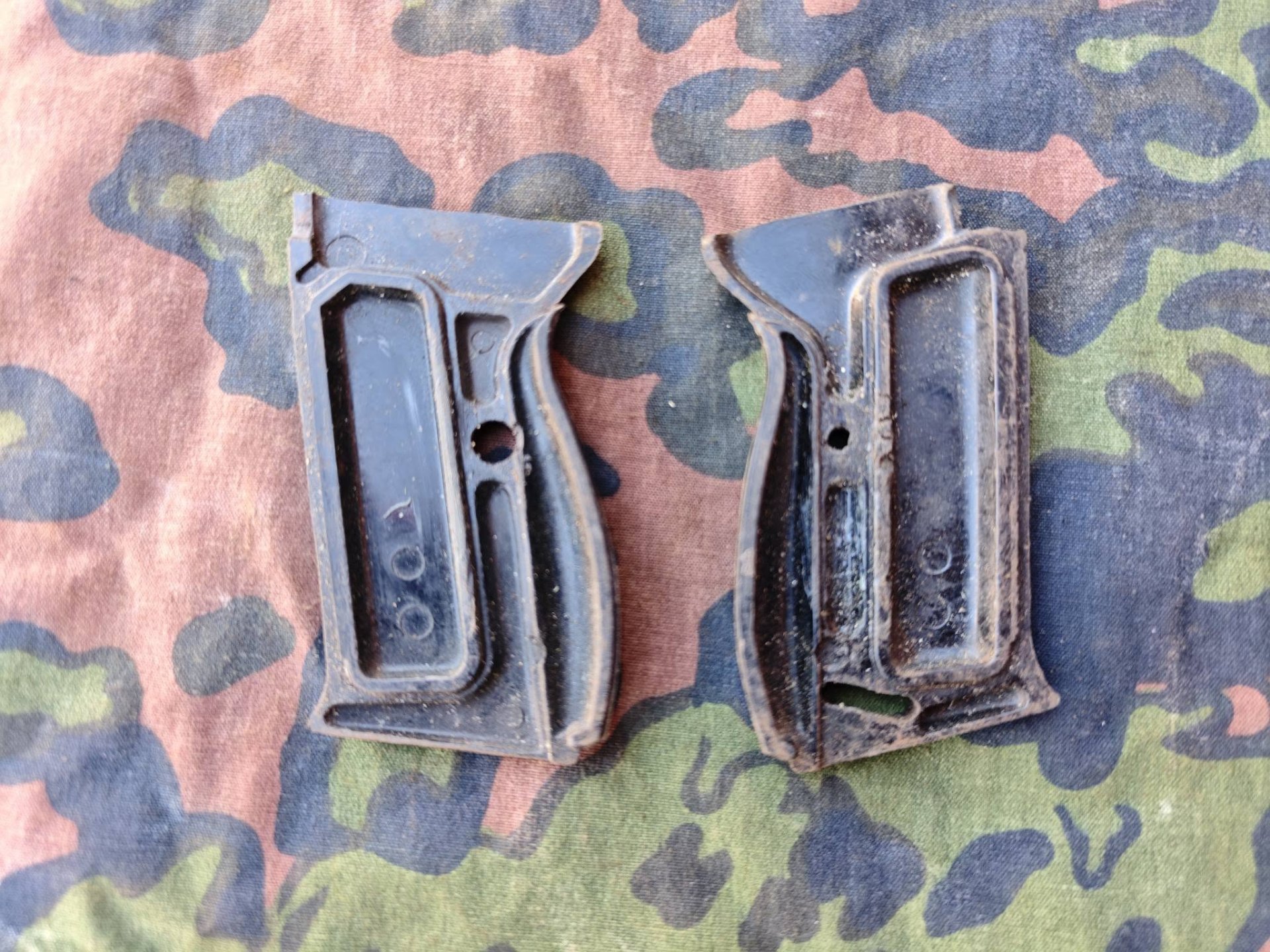 Walther P38 Bakelit-Griffschalen, kein P08Luger, Mp44, Mp40, Stg 44 – Bild 2