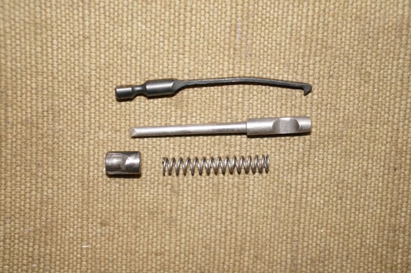 Ersatzteile für Colt Woodsman / Targetman / Huntsman Kal. 22lr (Auszieher, Schlagbolzen, ...) – Bild 1