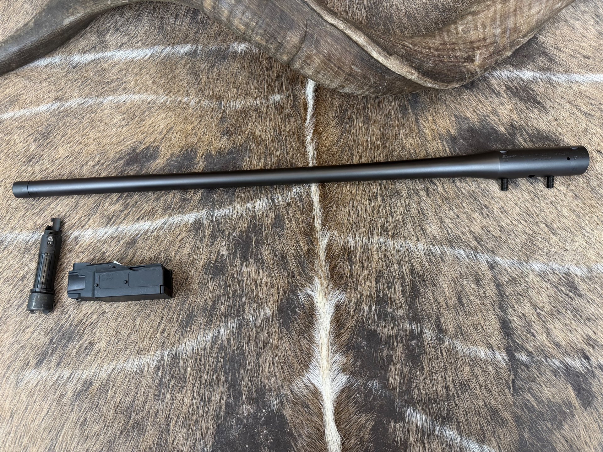 Blaser R8 Rimfire Conversion Kit Kal. 17 HMR LL 58cm M15x1 inkl. Kammer NEU von WAFFEN FLÜHR ANSBACH – Bild 1