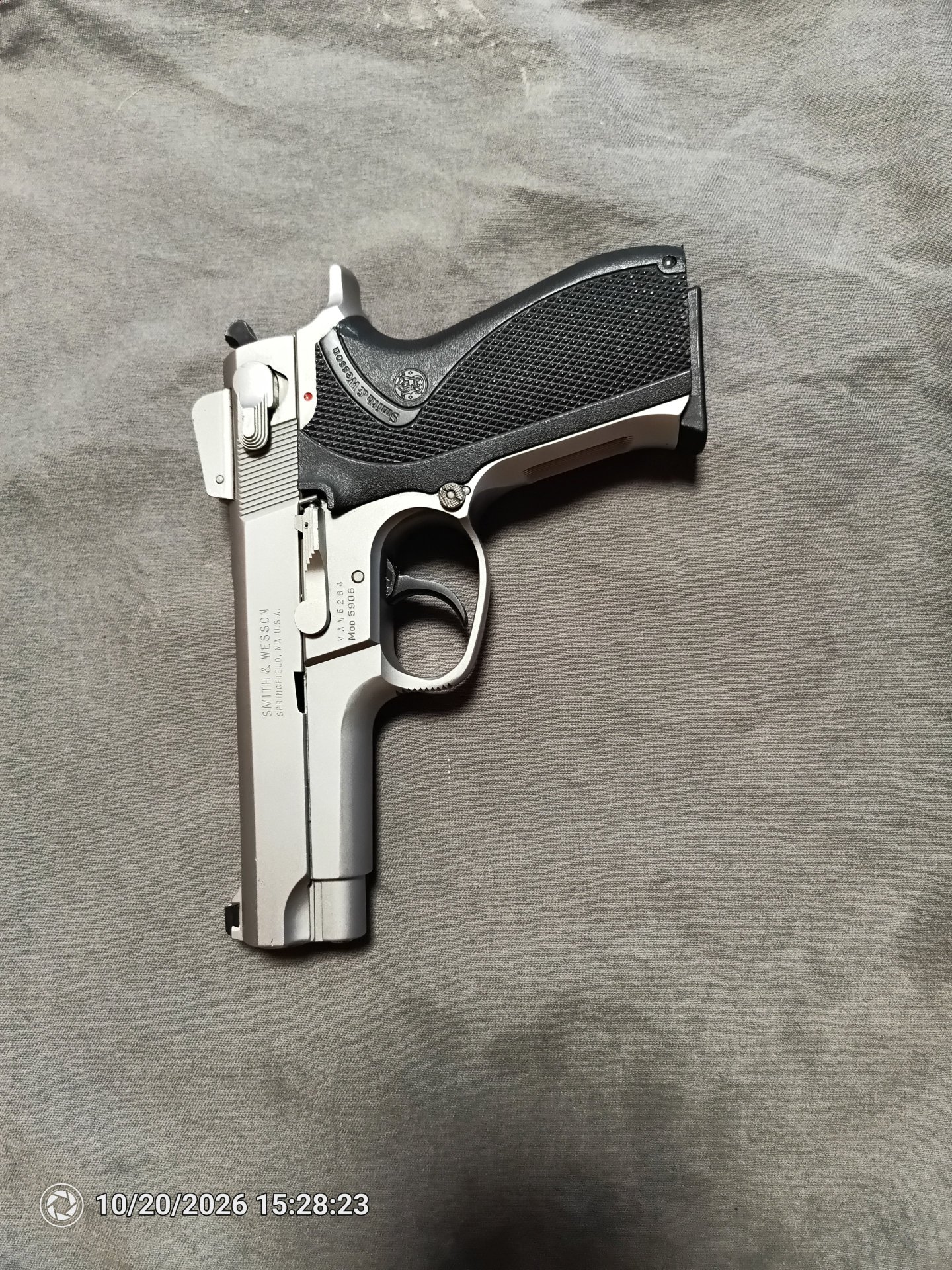 Smith&Wesson 5906 – Bild 1