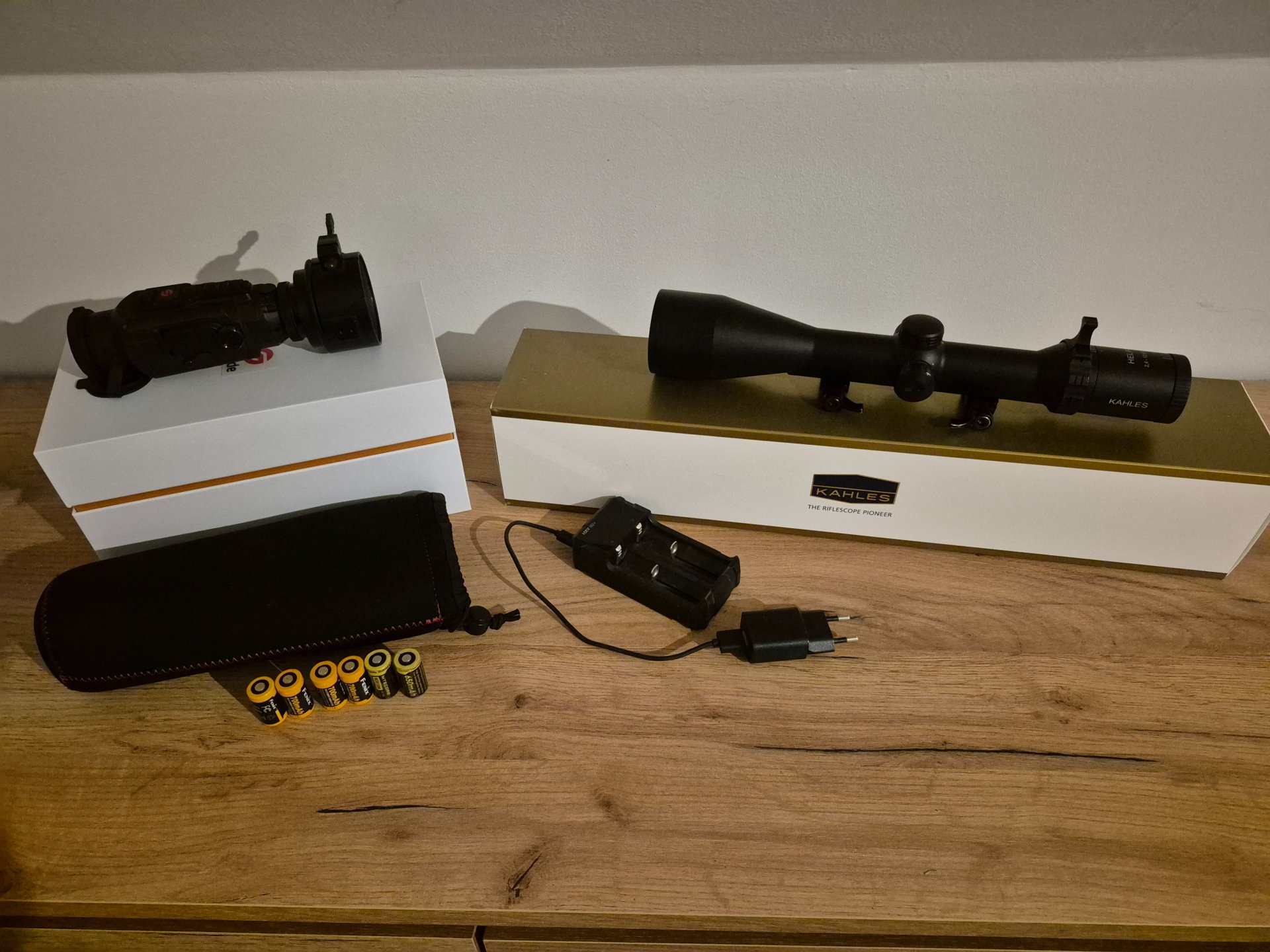 Kahles Helia 2,4-12x56i mit Guide TA435 Vorsatzgerät inkl. Montage für Picatinny – Bild 1