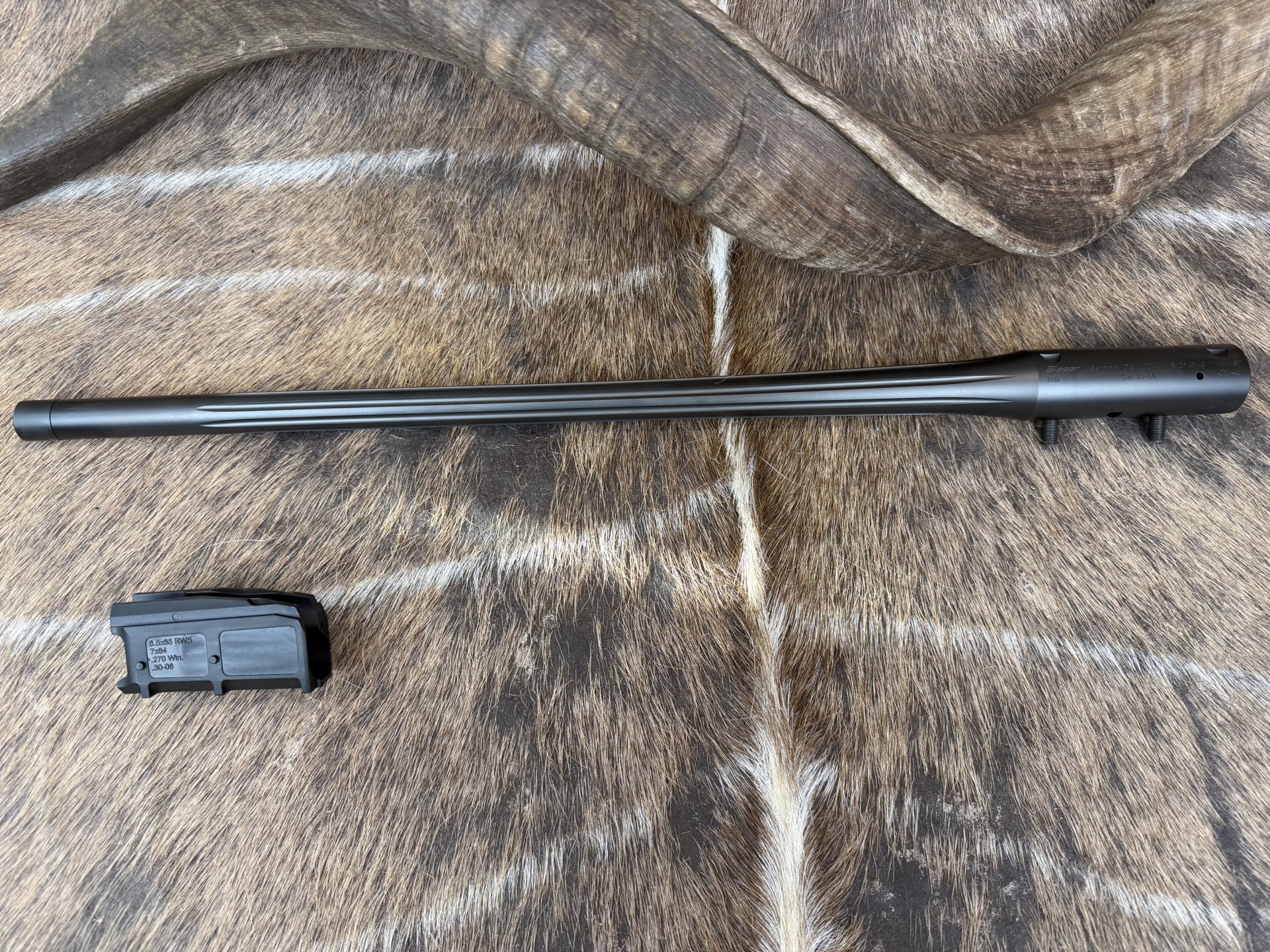 Blaser R8 Austauschlauf Kal. .30-06 spring. LL 52cm M15x1 kanneliert NEU von WAFFEN FLÜHR ANSBACH – Bild 1