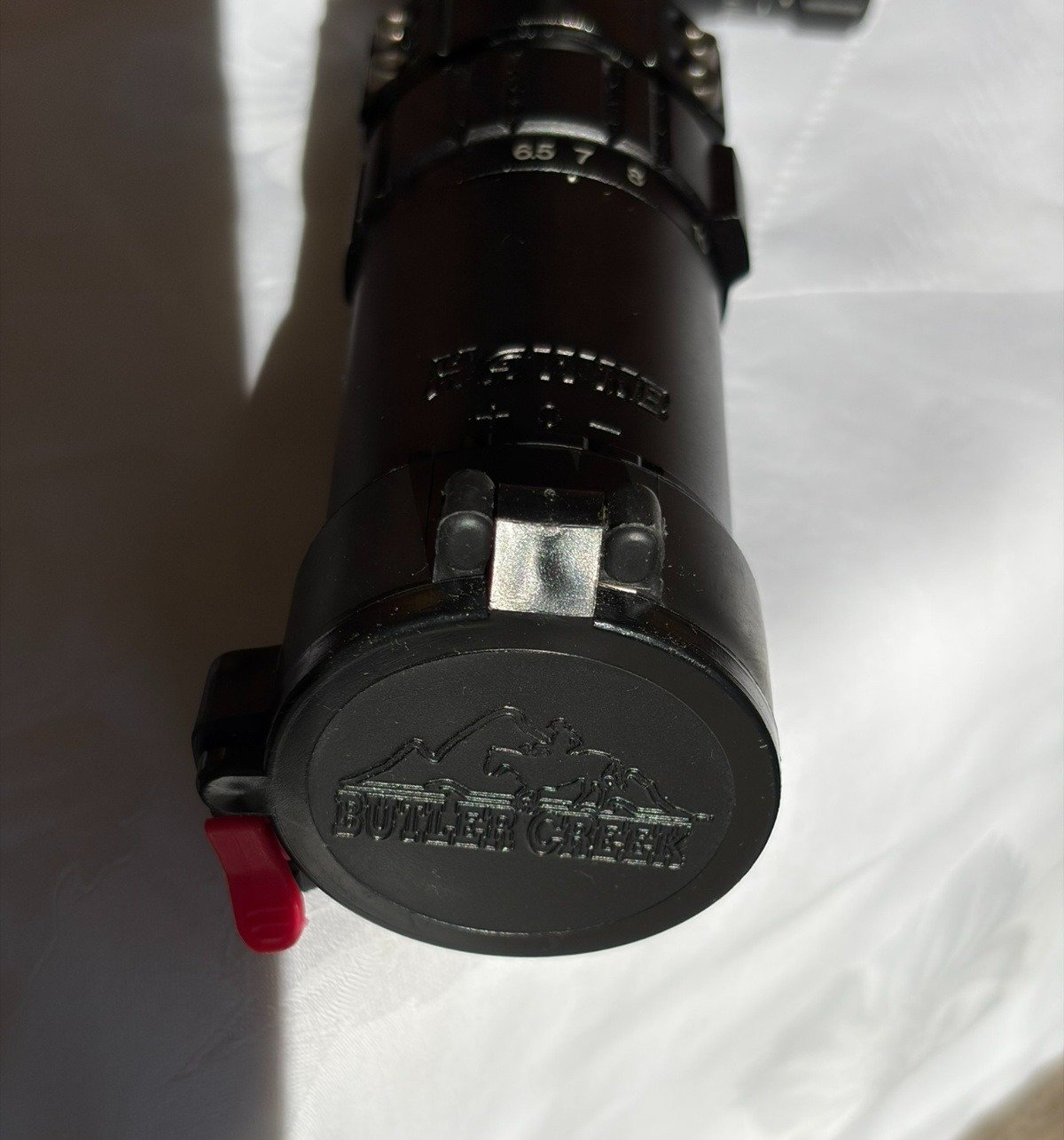 Hawke Sidewinder 6.5-20x42 MIL-DOT Zielfernrohr mit Bever Creek Flip-Caps – Bild 3