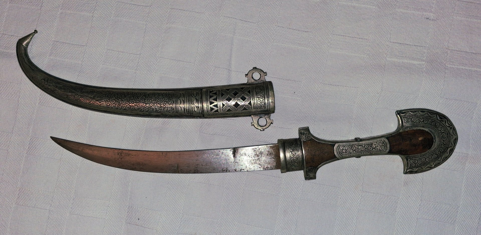 Marokkanischer Koummya-Dolch mit verzierter Scheide – Bild 2