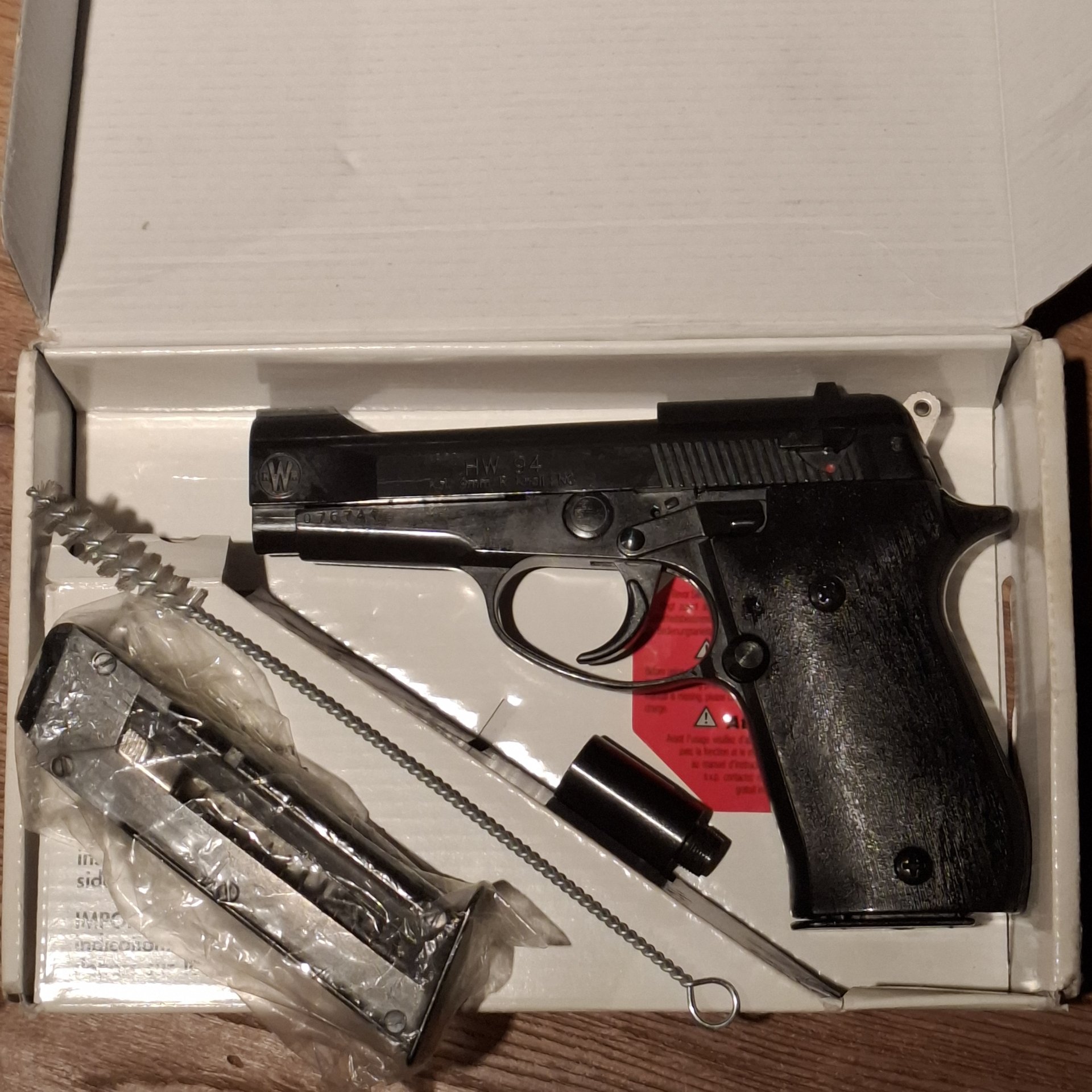 Weihrauch HW 94 brüniert, Kal. 9 mm R Knall, NC – Bild 1