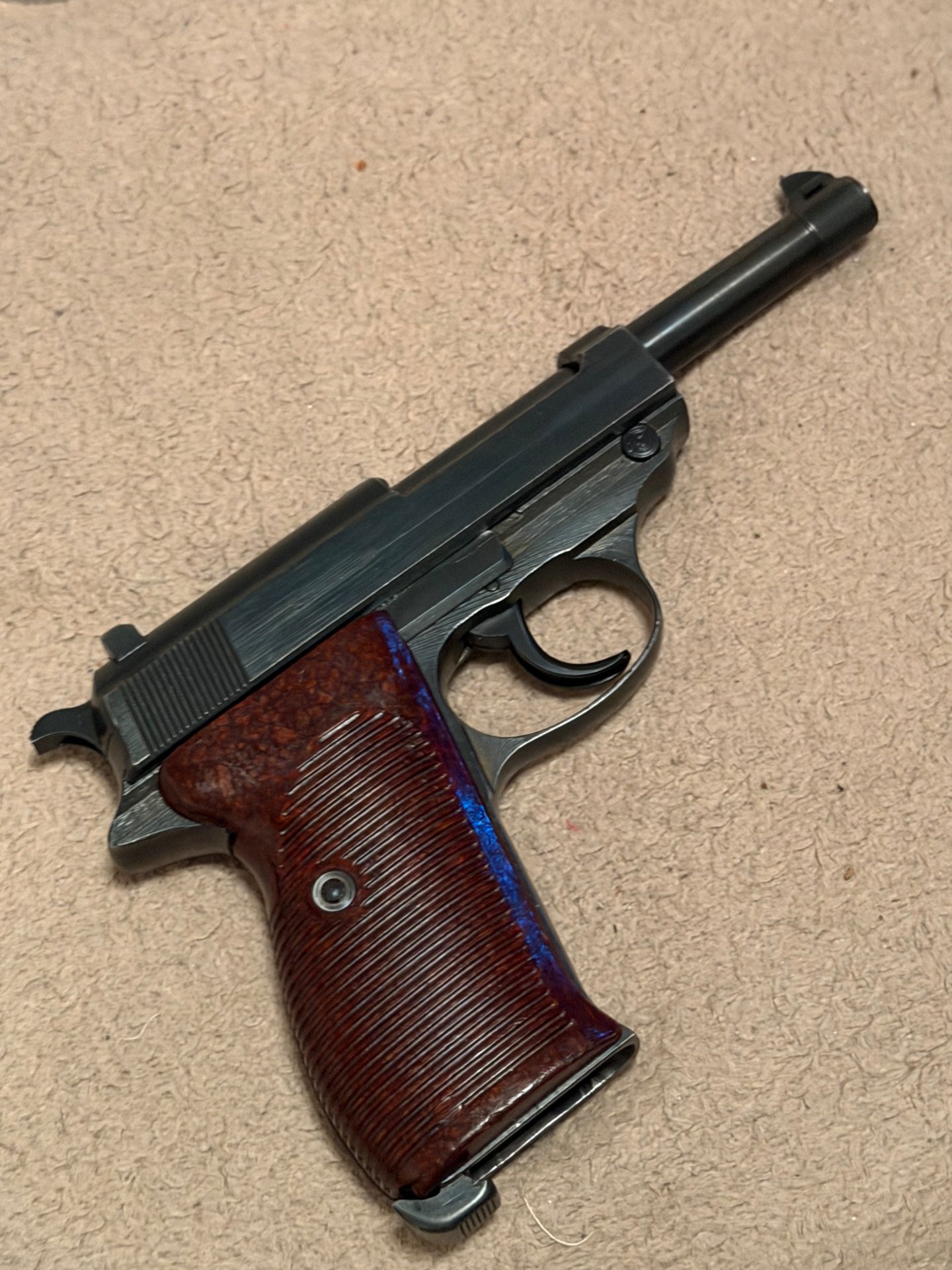 Walther P38 im Karton 1944 9 mm WAA 135 + 3 Magazine Wehrmacht – Bild 4
