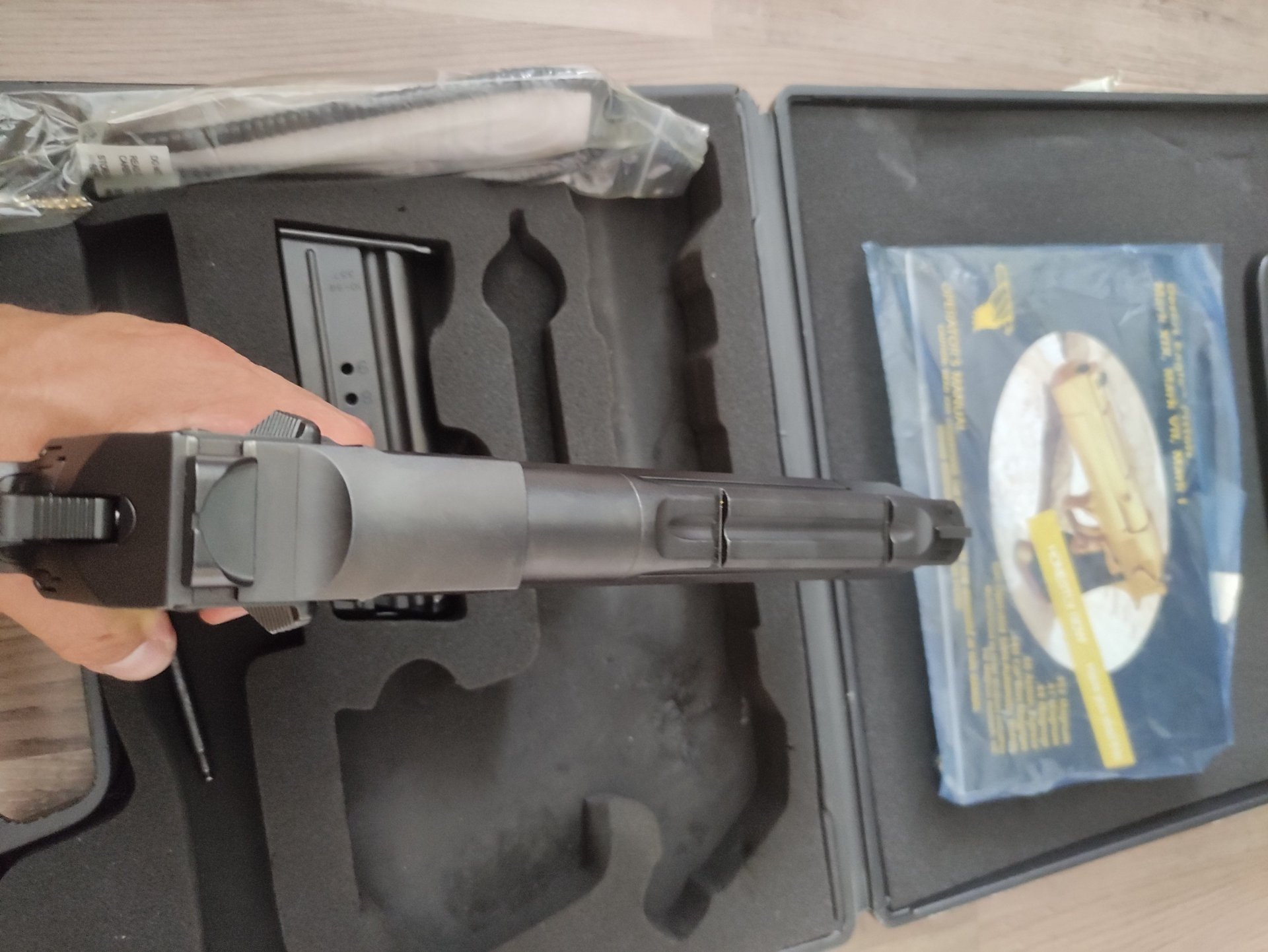 IMI Desert Eagle .357 Mag. – Bild 2
