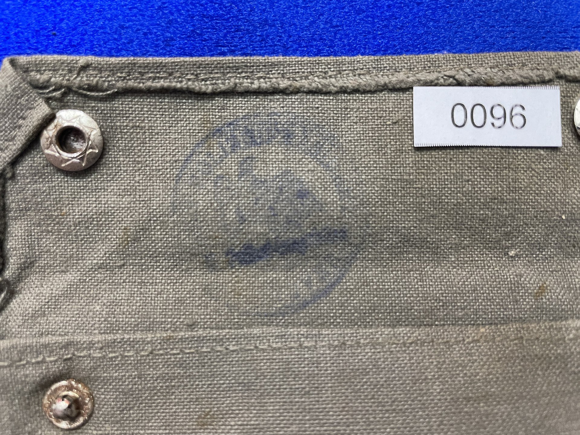 Leinentasche mit Druckknöpfe 1.WK – Bild 1