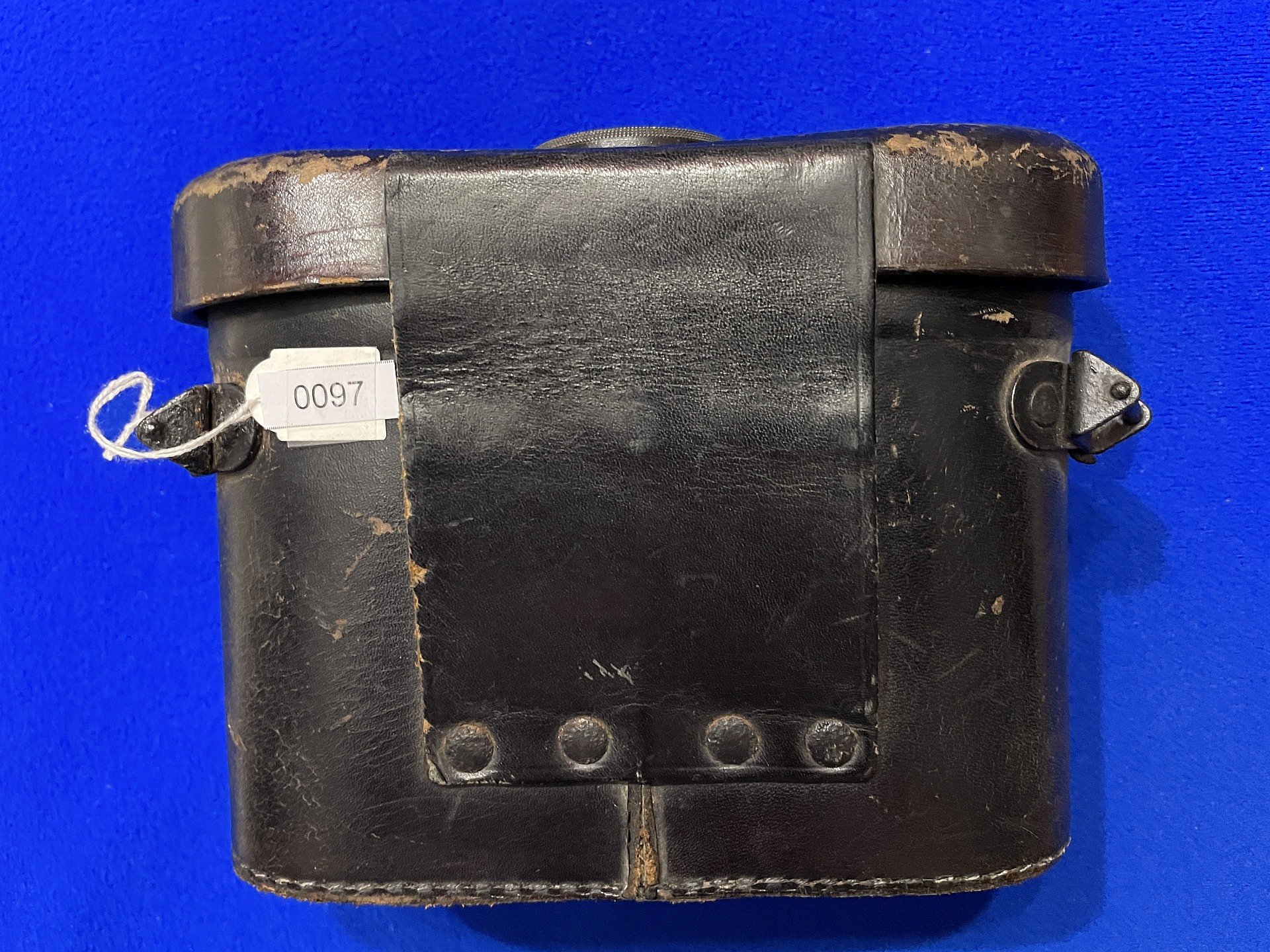 Lederköcher mit Kompass Doppelfernrohr 1903 (D.F. 03) – Bild 4
