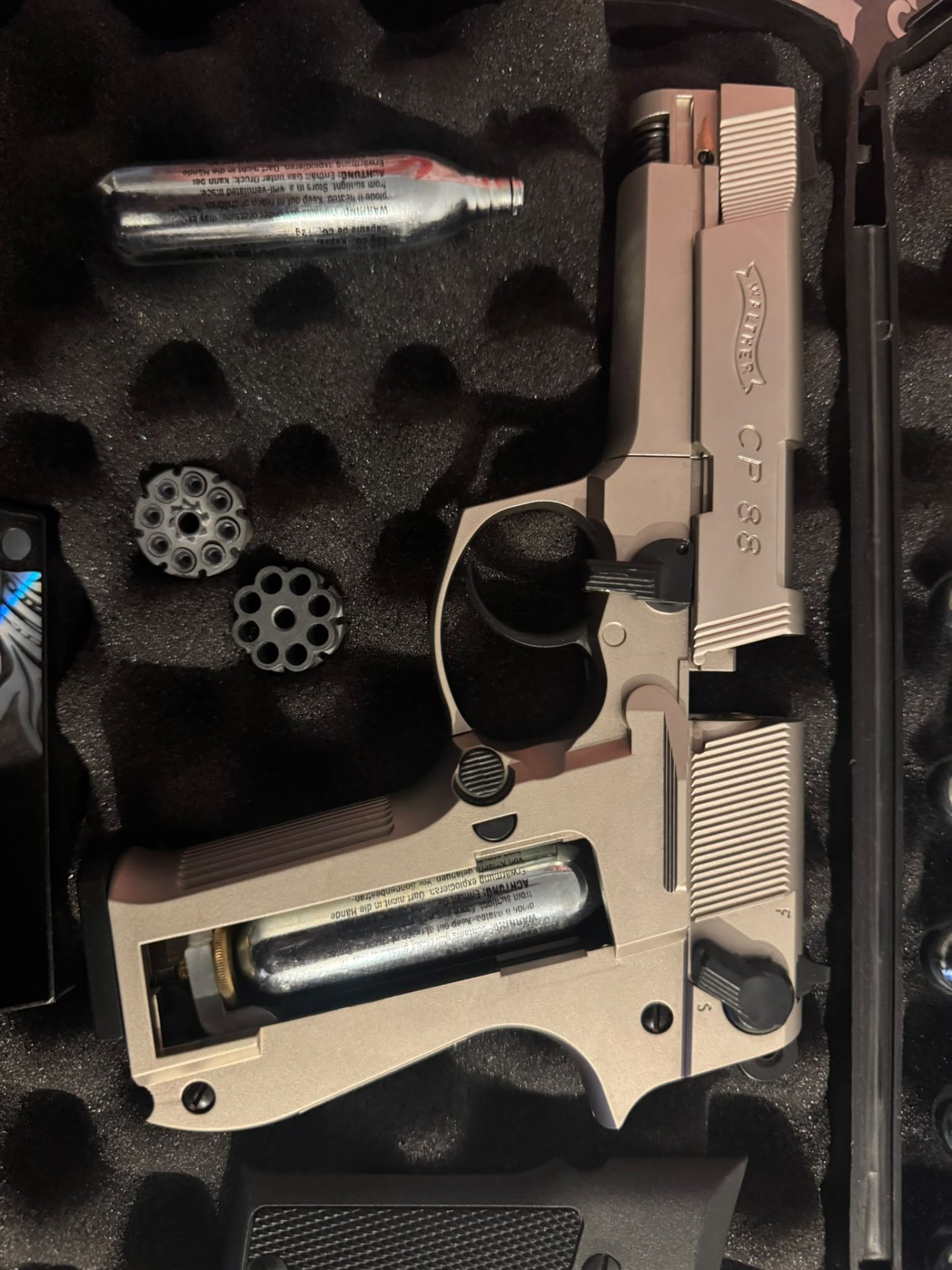 Walther CP88 Nickel 4,5 mm CO2-Pistole im Koffer mit Zubehör – Bild 4