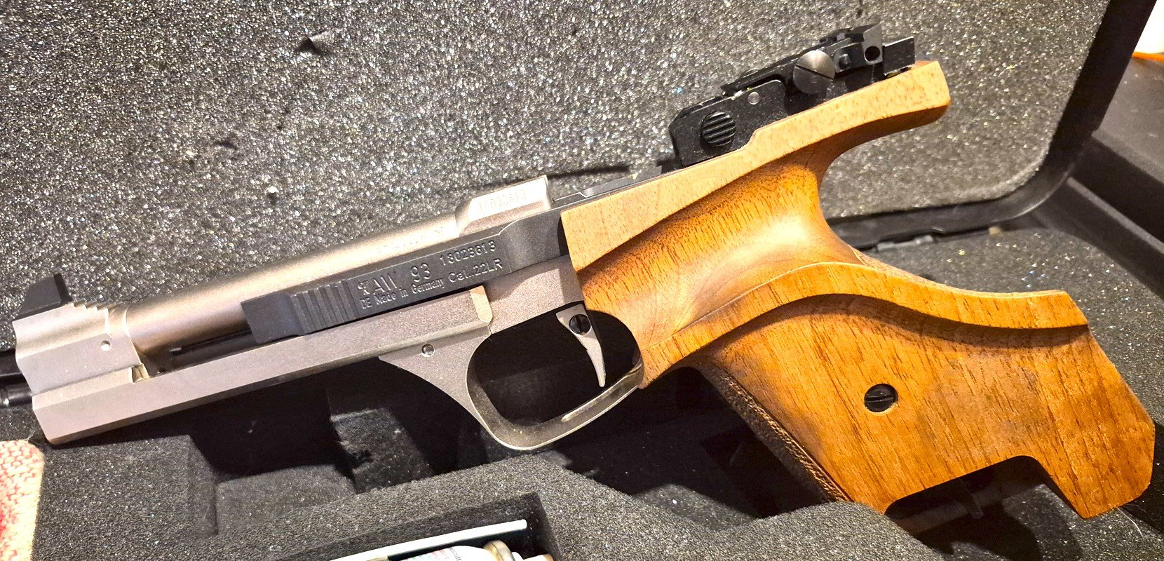 Sportpistole (Rechtshänder) Feinwerkbau AW 93 - Kaliber .22 – Bild 1
