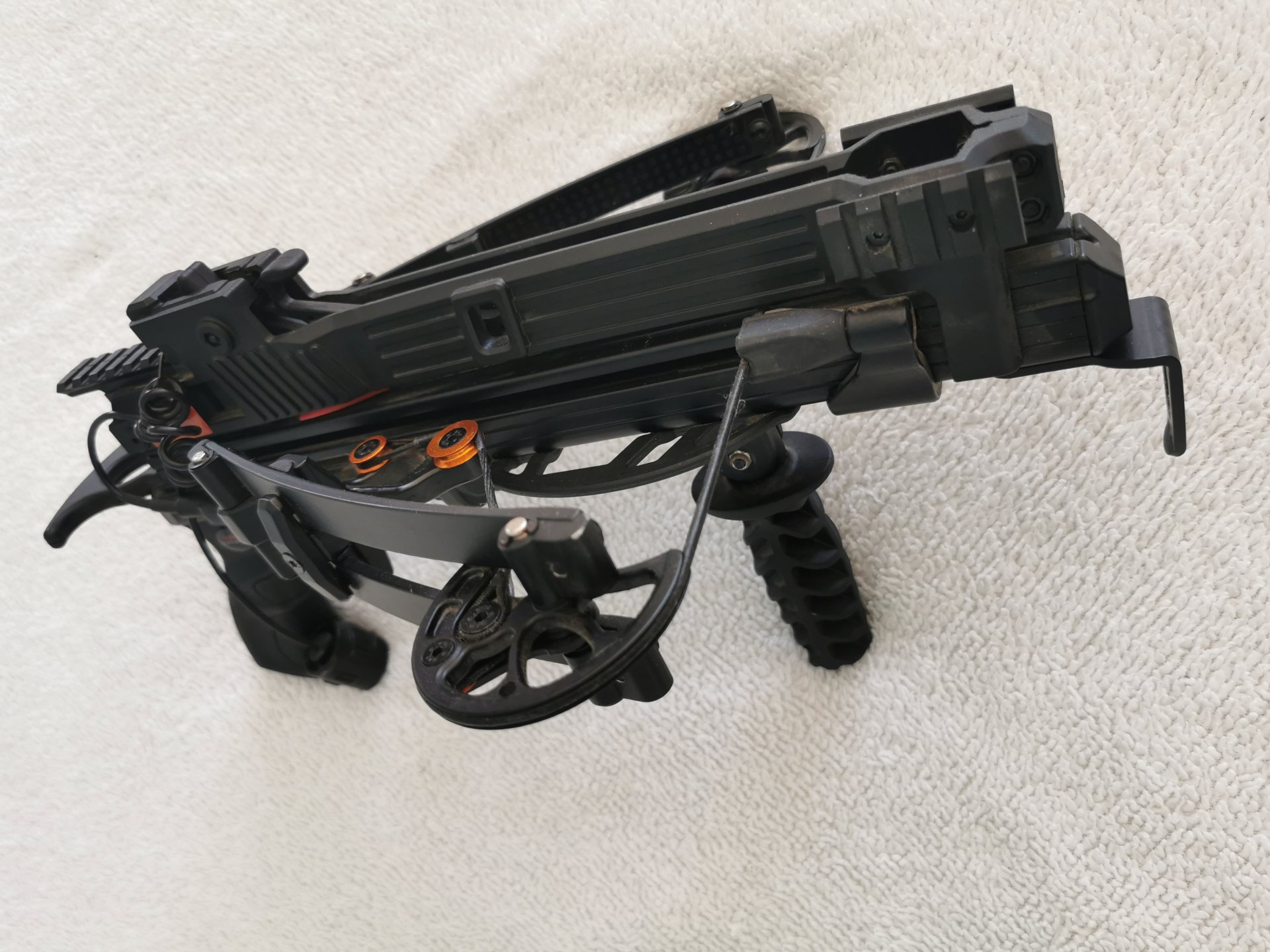 X-BOW FMA Supersonic REV Tactical - 120 lbs - Armbrust inkl. Rotpunktvisier & Bolzen – Bild 3