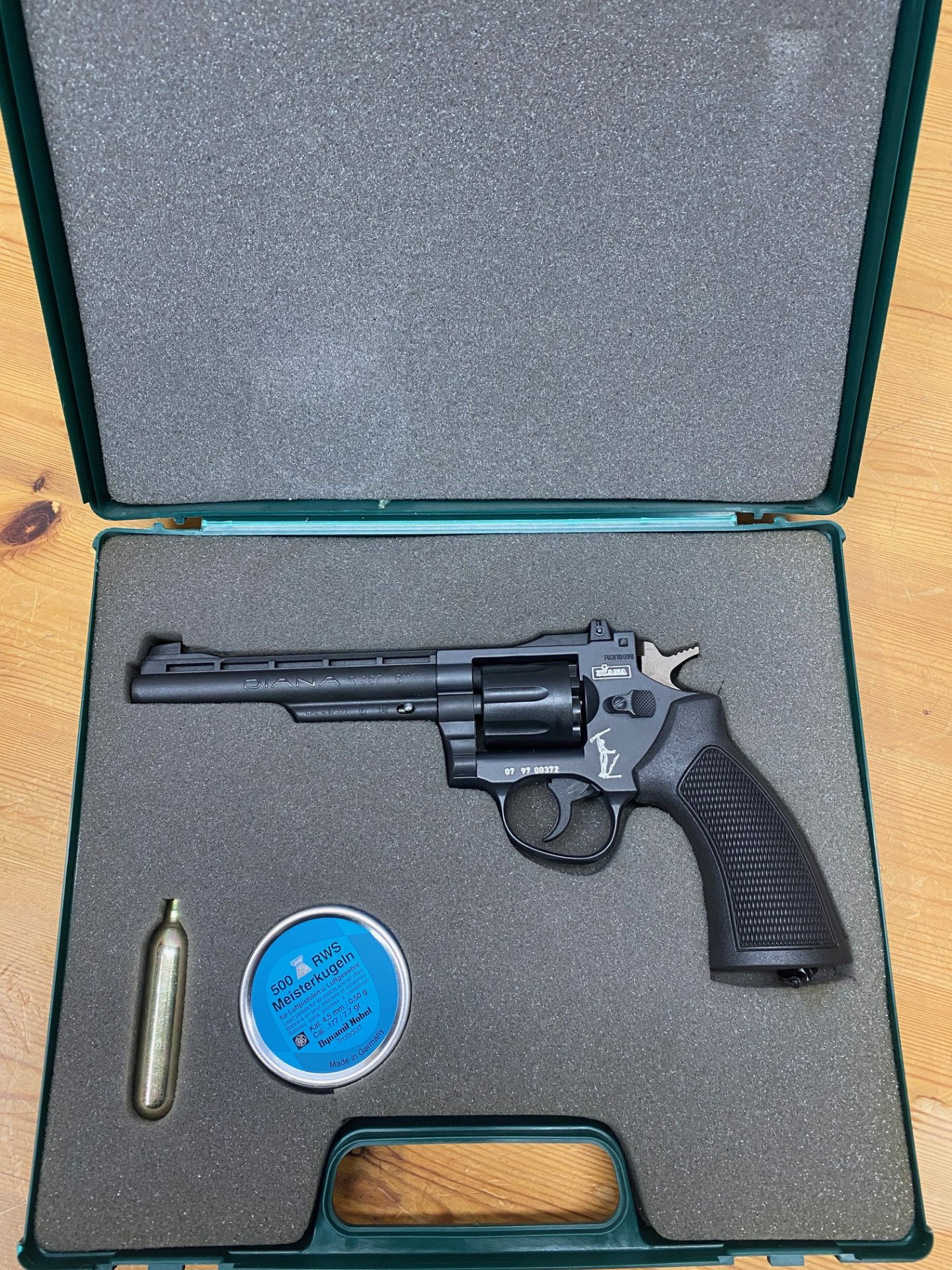 Diana R357 CO2 Revolver – Bild 1