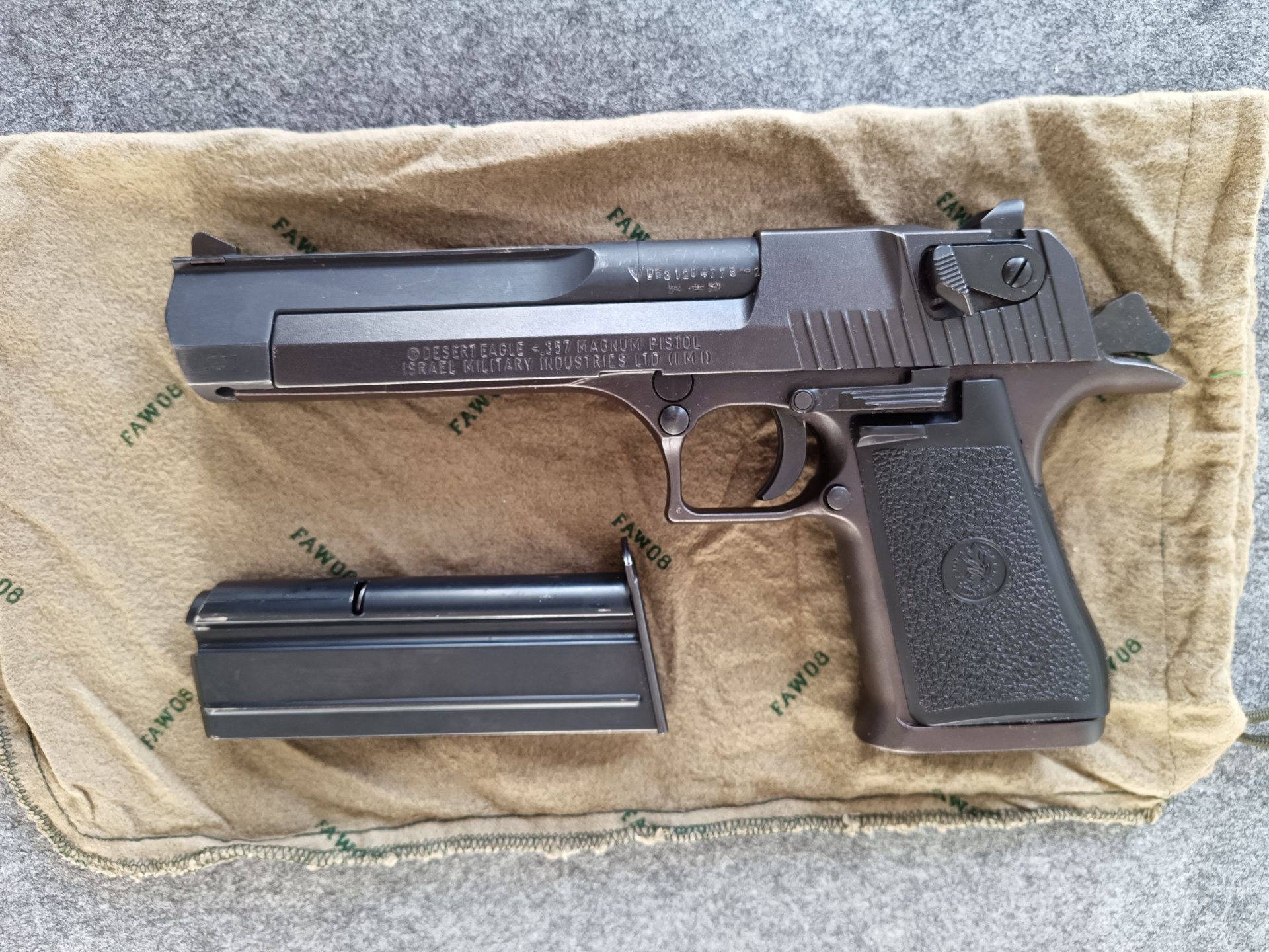 Desert Eagle IMI Pistole in .357 mag – Bild 2