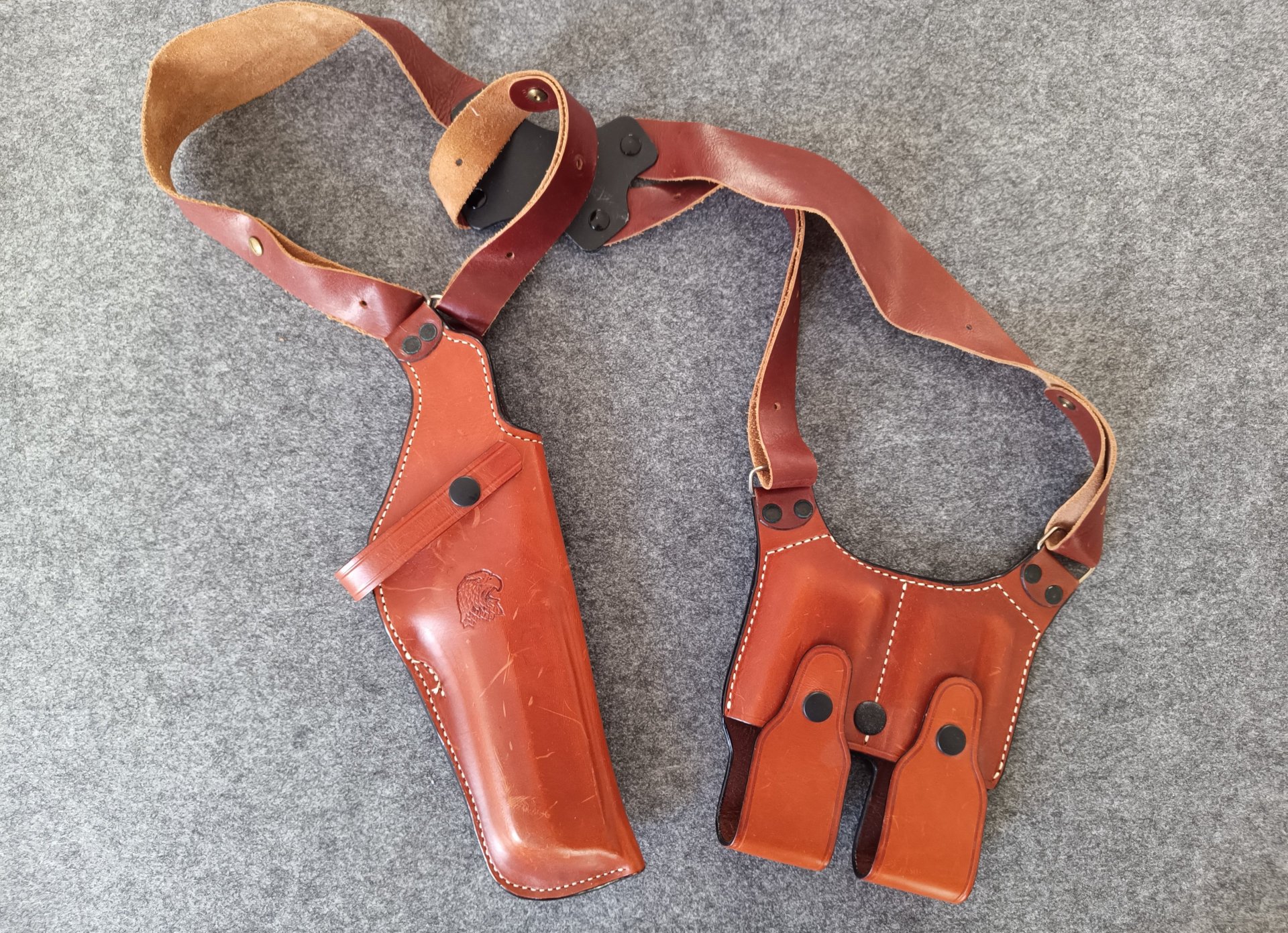 Schulterholster mit zwei Magazintaschen, The Master´s Holster – Bild 1