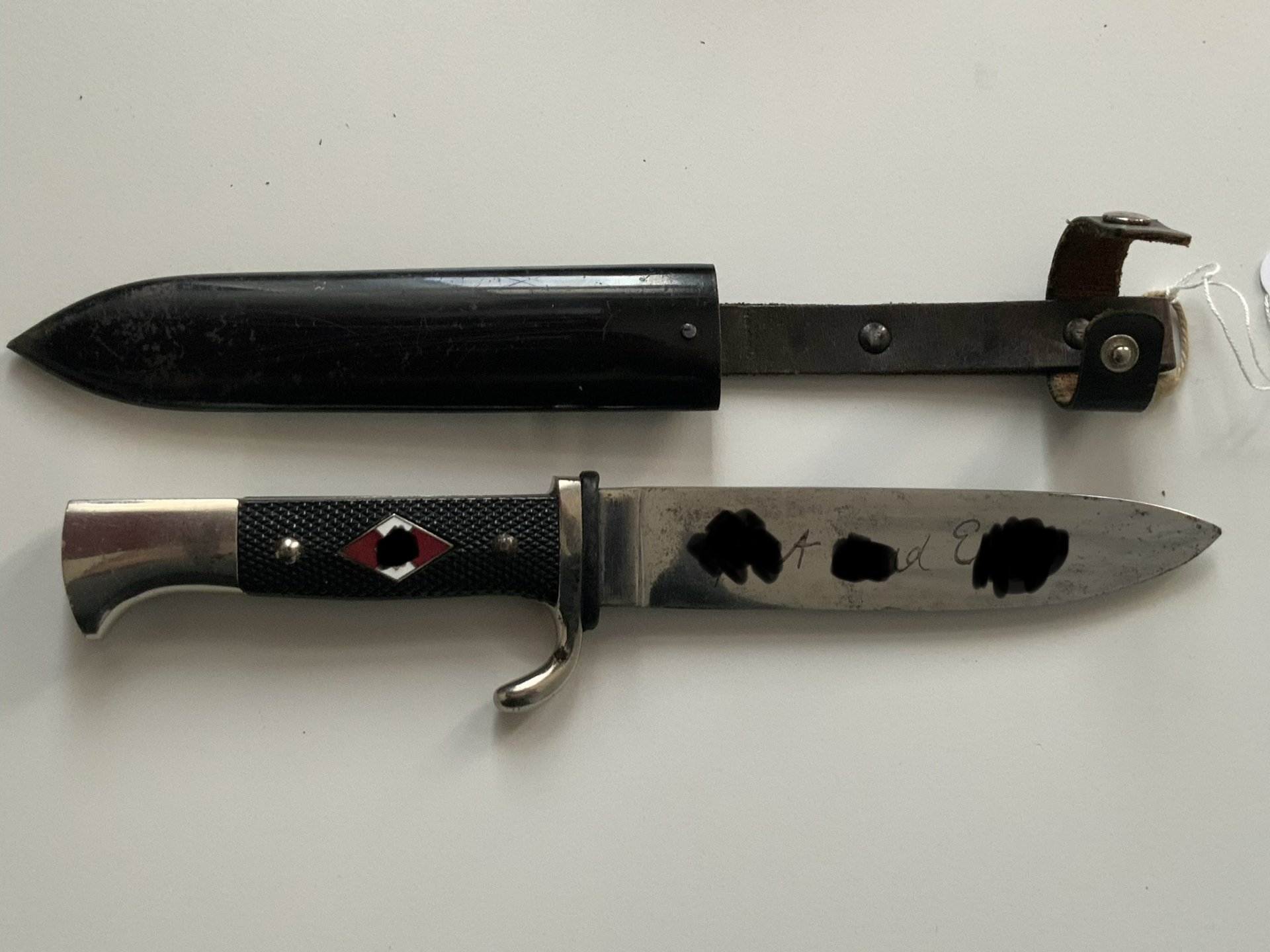 Schönes HJ Fahrtenmesser Karl Böcker mit Devise – Bild 1