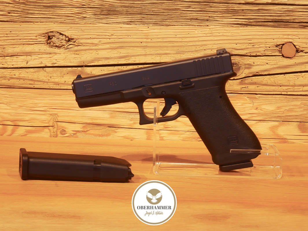 GLOCK P80 – Jubiläumsmodell mit historischem Bezug Minimale Lagerspuren an der Verpackung, Waffe in – Bild 3