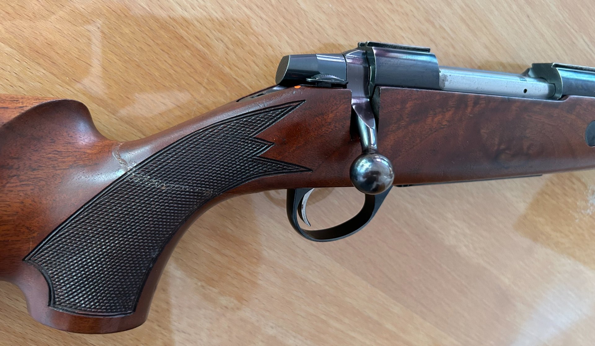 Repetierbüchse Sako AV Finnbear, Kaliber .30-06 – Bild 2