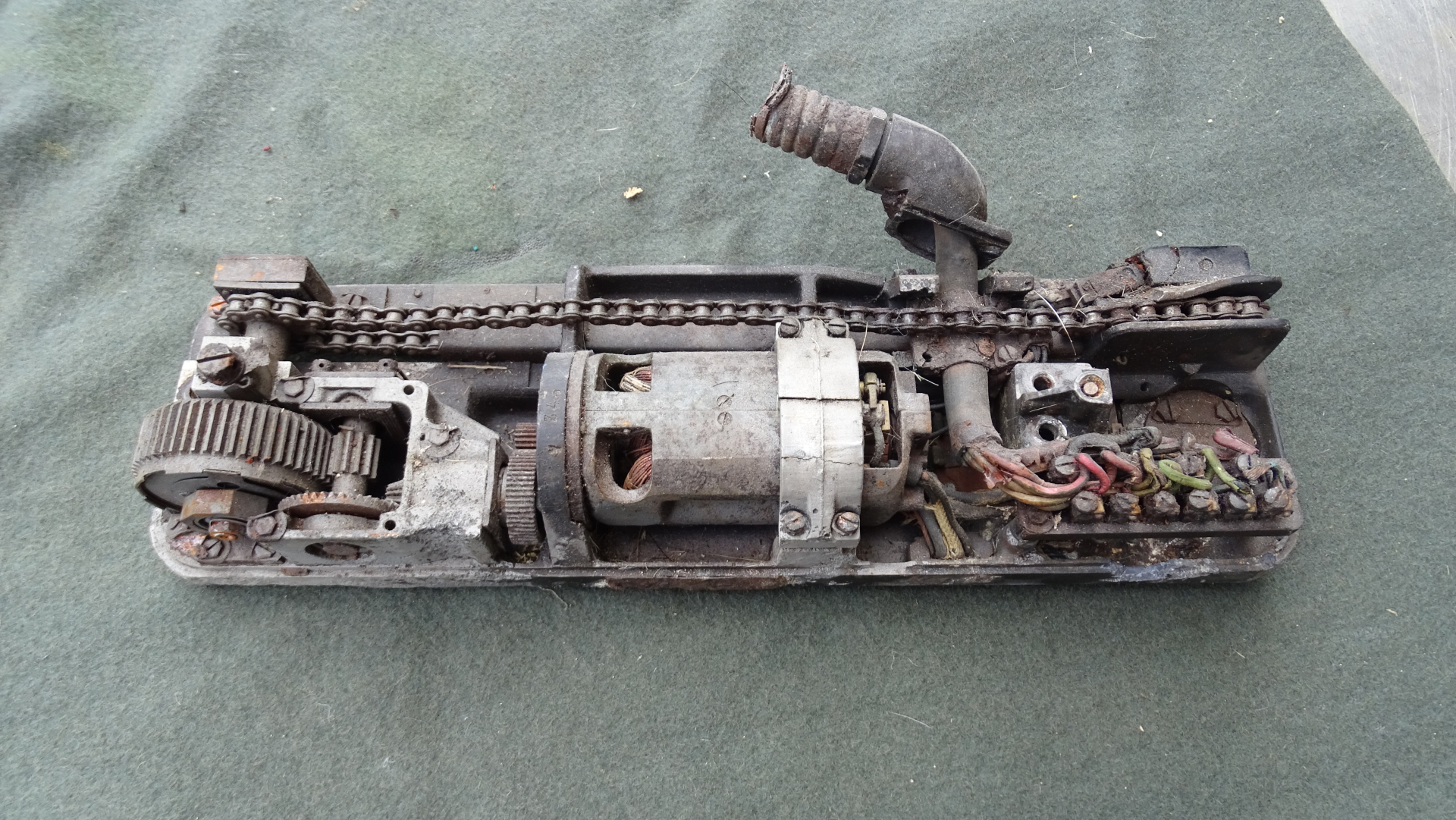 MG151/20 eleckt. DurchLadeMechanik für das BORD-MG der LUFTWAFFE - WEHRMACHT Fl. 205405 – Bild 1