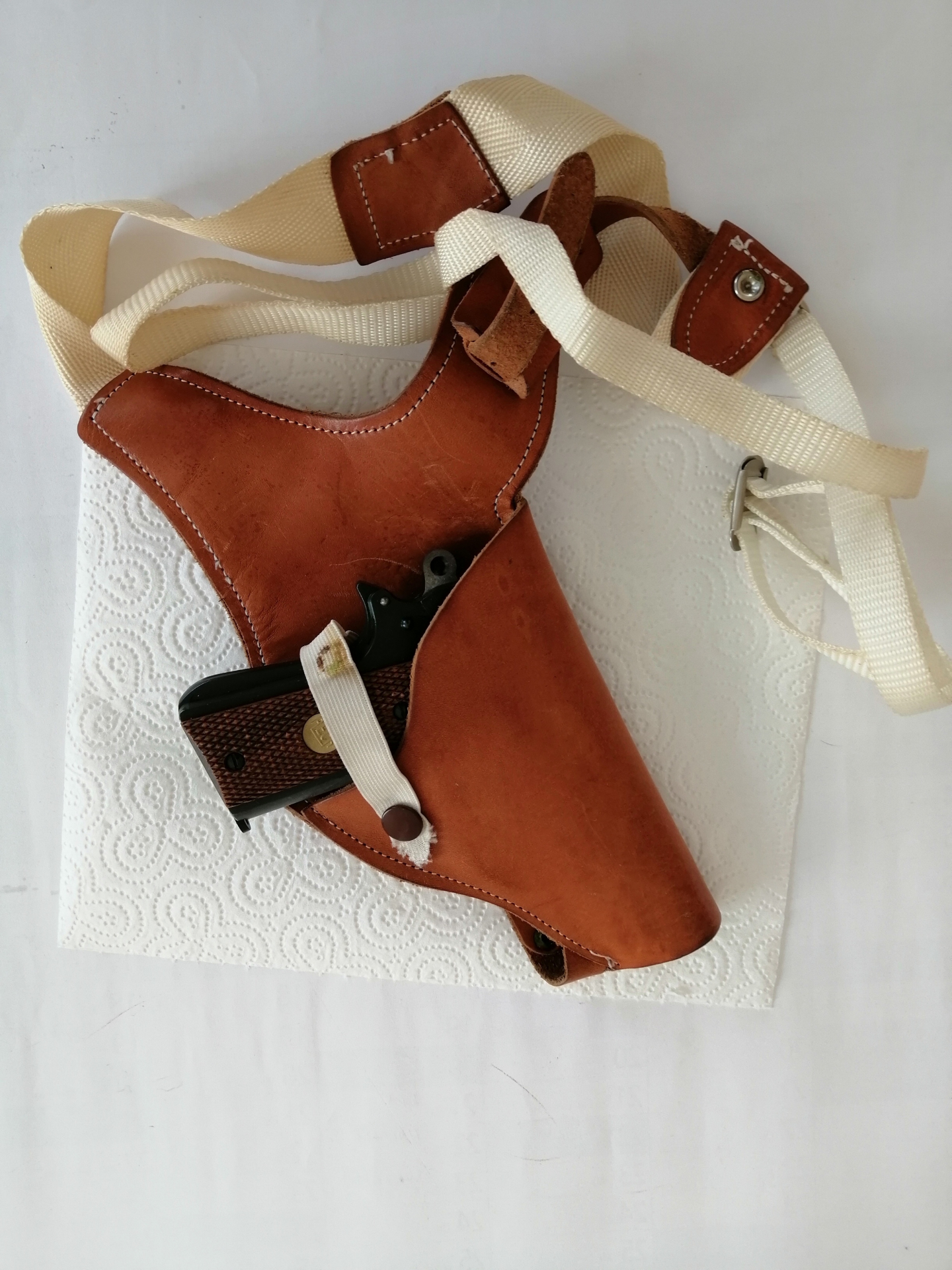 Reck Commander Pistole im Kal. 8mm MIT Schulterholster – Bild 4