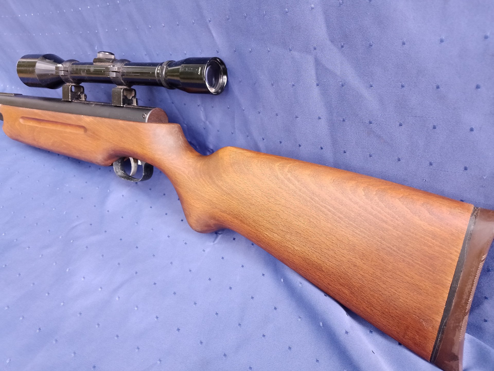 Weihrauch HW 35 im cal.4,5mm mit Optik Lisenfeld 6x40 – Bild 4