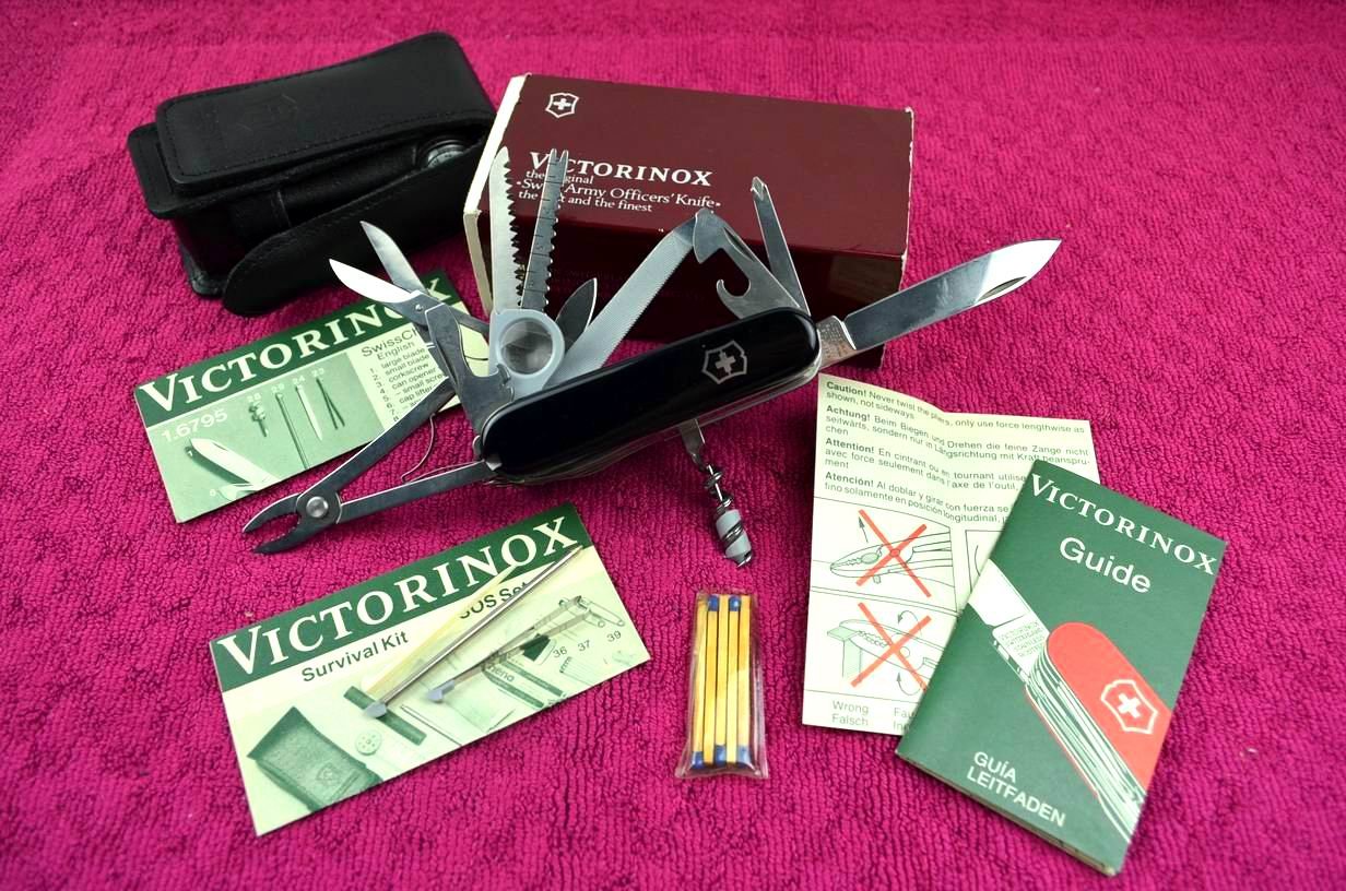 Sammlerstück!!!!! Neues, originalverpacktes, unbenutztes VICTORINOX SURVIVAL KIT / SOS SET – Bild 2