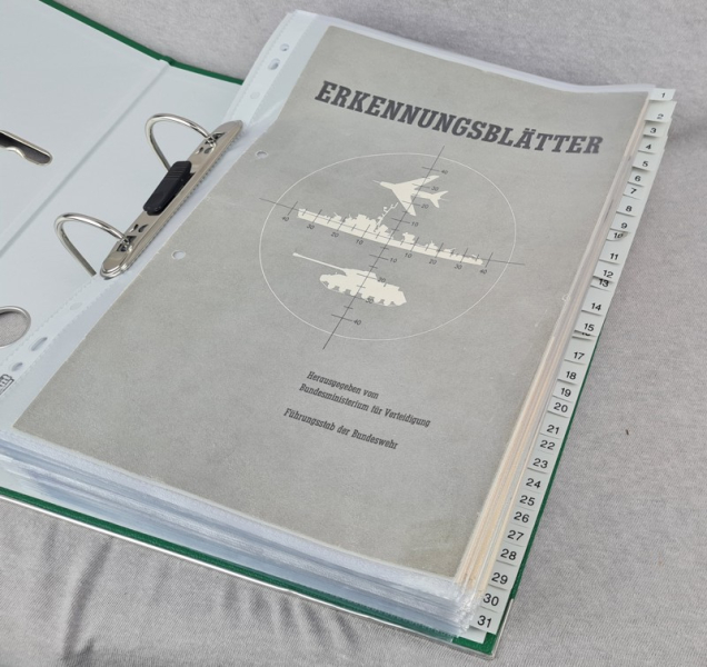 Erkennungsblätter, Wehrmaterial der Bundeswehr / NATO / Warschauer Pakt (BMVg) – image 2