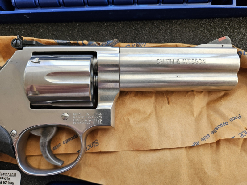 Smith & Wesson M 686 LL4,0" im Kal. 357Mag – Bild 2