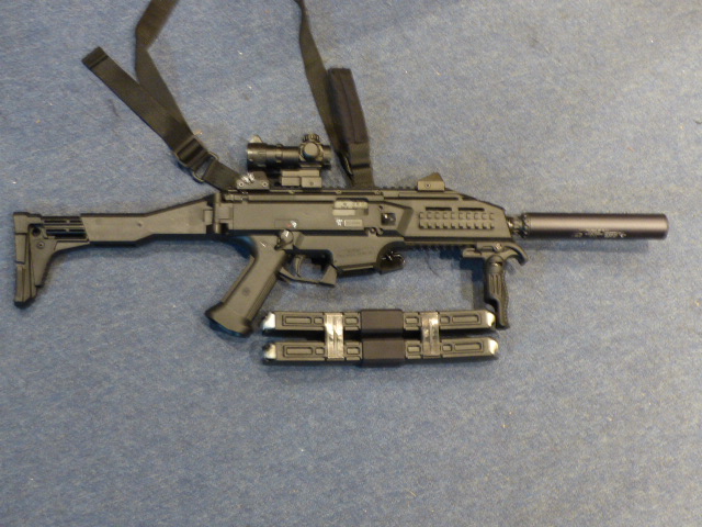 Pistole CZ Scorpion EVO3 cal. 9mm mit EVO3 B&T Schalldämpfer – Bild 3